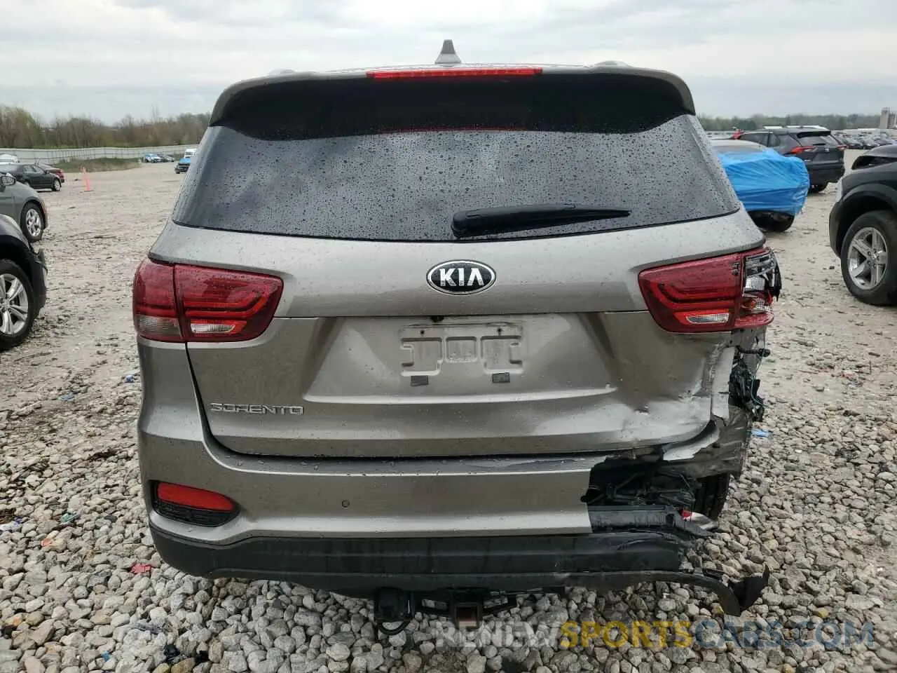 6 Photograph of a damaged car 5XYPGDA52KG457496 KIA SORENTO 2019