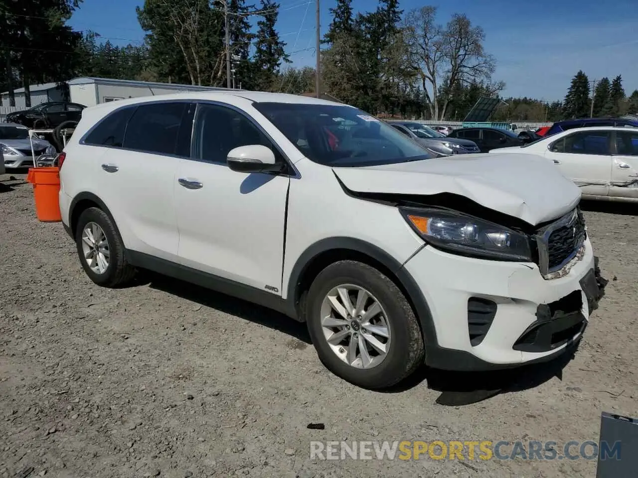 4 Photograph of a damaged car 5XYPGDA52KG471088 KIA SORENTO 2019