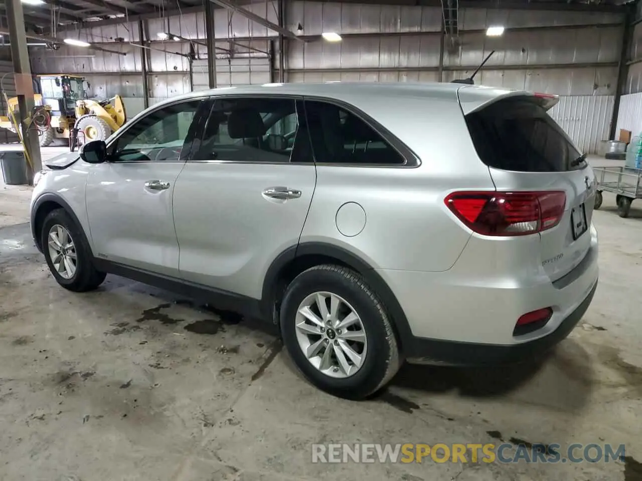 2 Photograph of a damaged car 5XYPGDA52KG480034 KIA SORENTO 2019