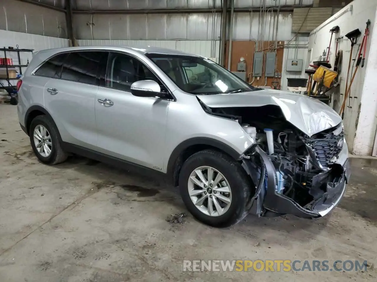 4 Photograph of a damaged car 5XYPGDA52KG480034 KIA SORENTO 2019
