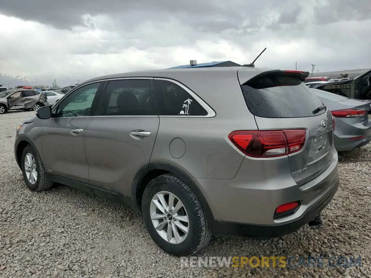 2 Photograph of a damaged car 5XYPGDA52KG490241 KIA SORENTO 2019