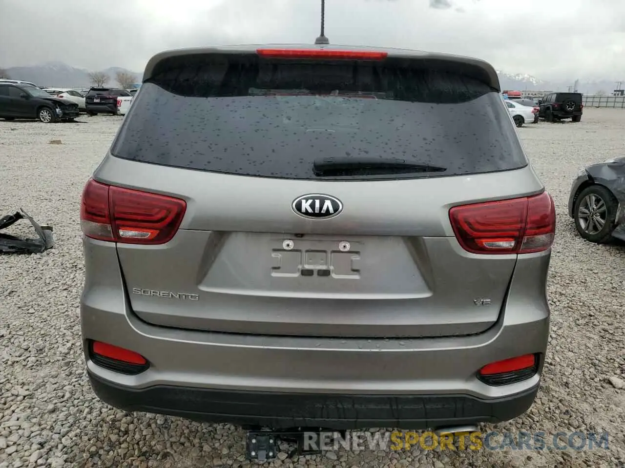 6 Photograph of a damaged car 5XYPGDA52KG490241 KIA SORENTO 2019