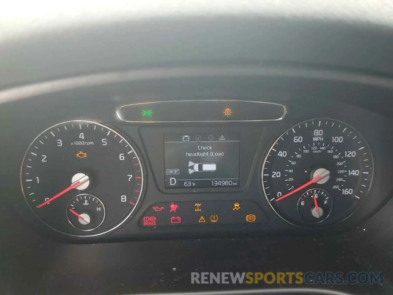 9 Photograph of a damaged car 5XYPGDA52KG560725 KIA SORENTO 2019