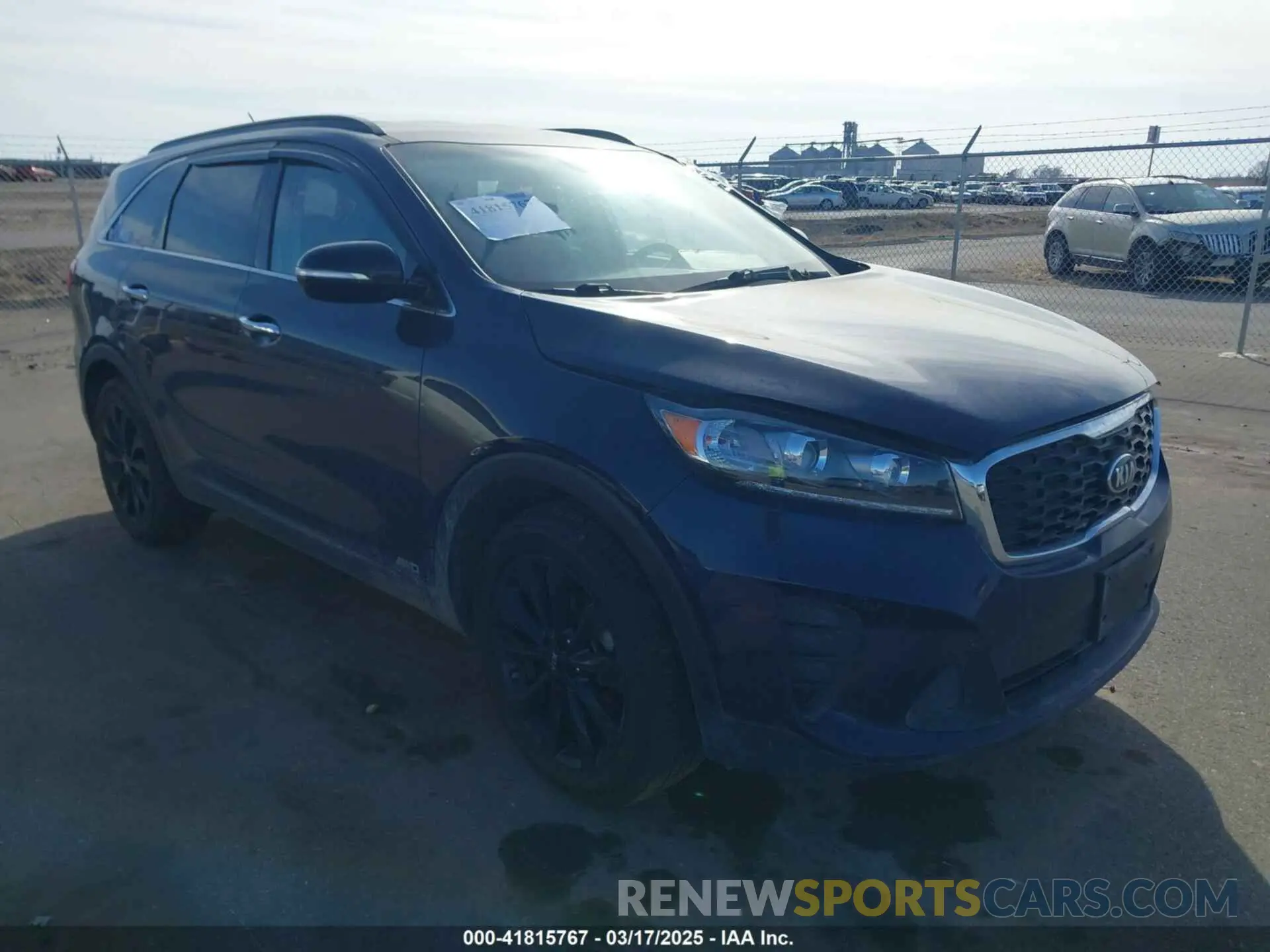 1 Photograph of a damaged car 5XYPGDA52KG602679 KIA SORENTO 2019