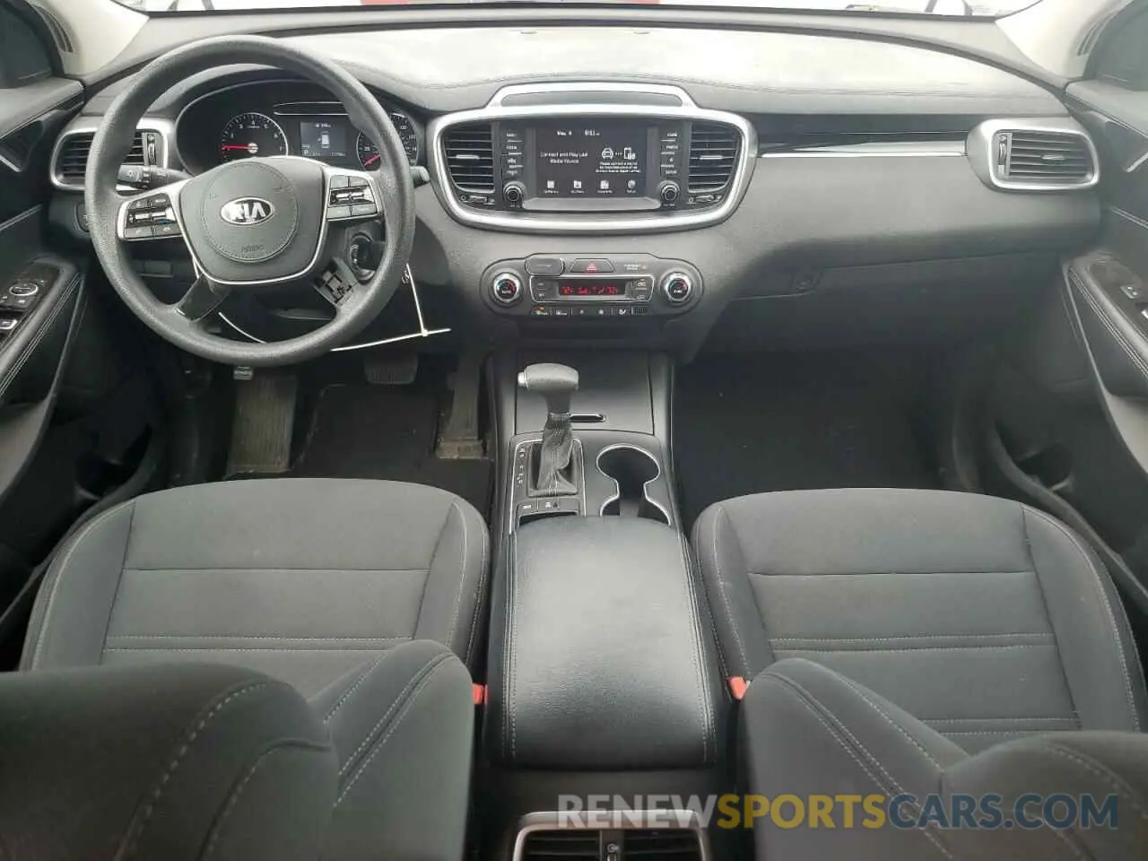 8 Photograph of a damaged car 5XYPGDA53KG468314 KIA SORENTO 2019