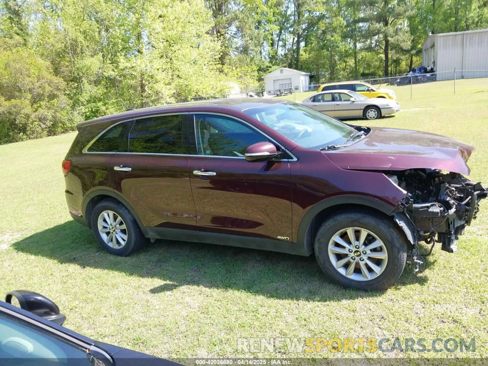 13 Photograph of a damaged car 5XYPGDA53KG482701 KIA SORENTO 2019