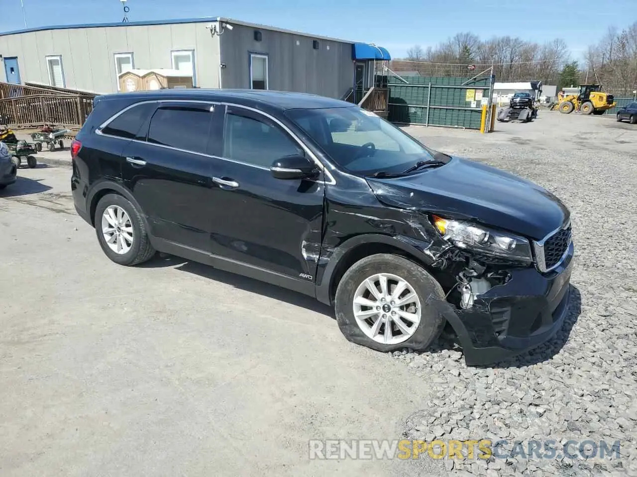 4 Photograph of a damaged car 5XYPGDA53KG522386 KIA SORENTO 2019