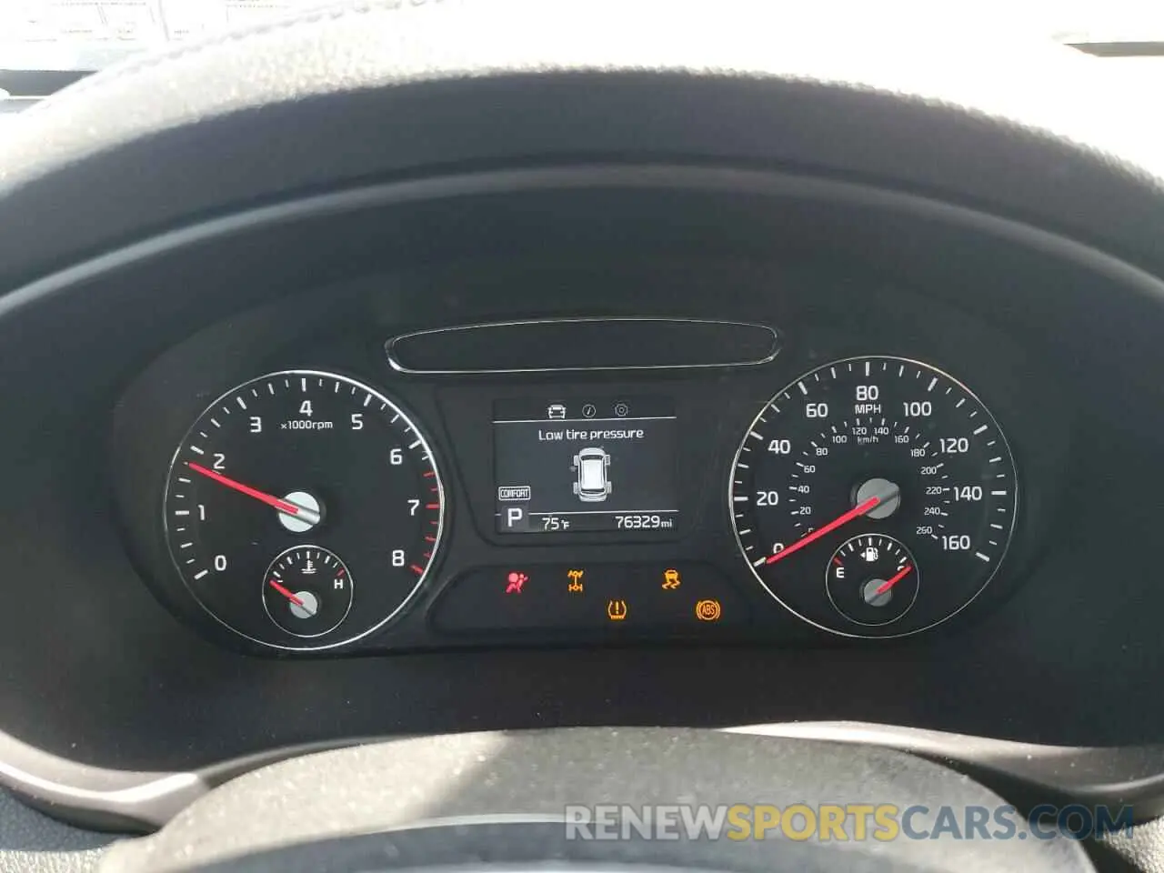 9 Photograph of a damaged car 5XYPGDA53KG522386 KIA SORENTO 2019