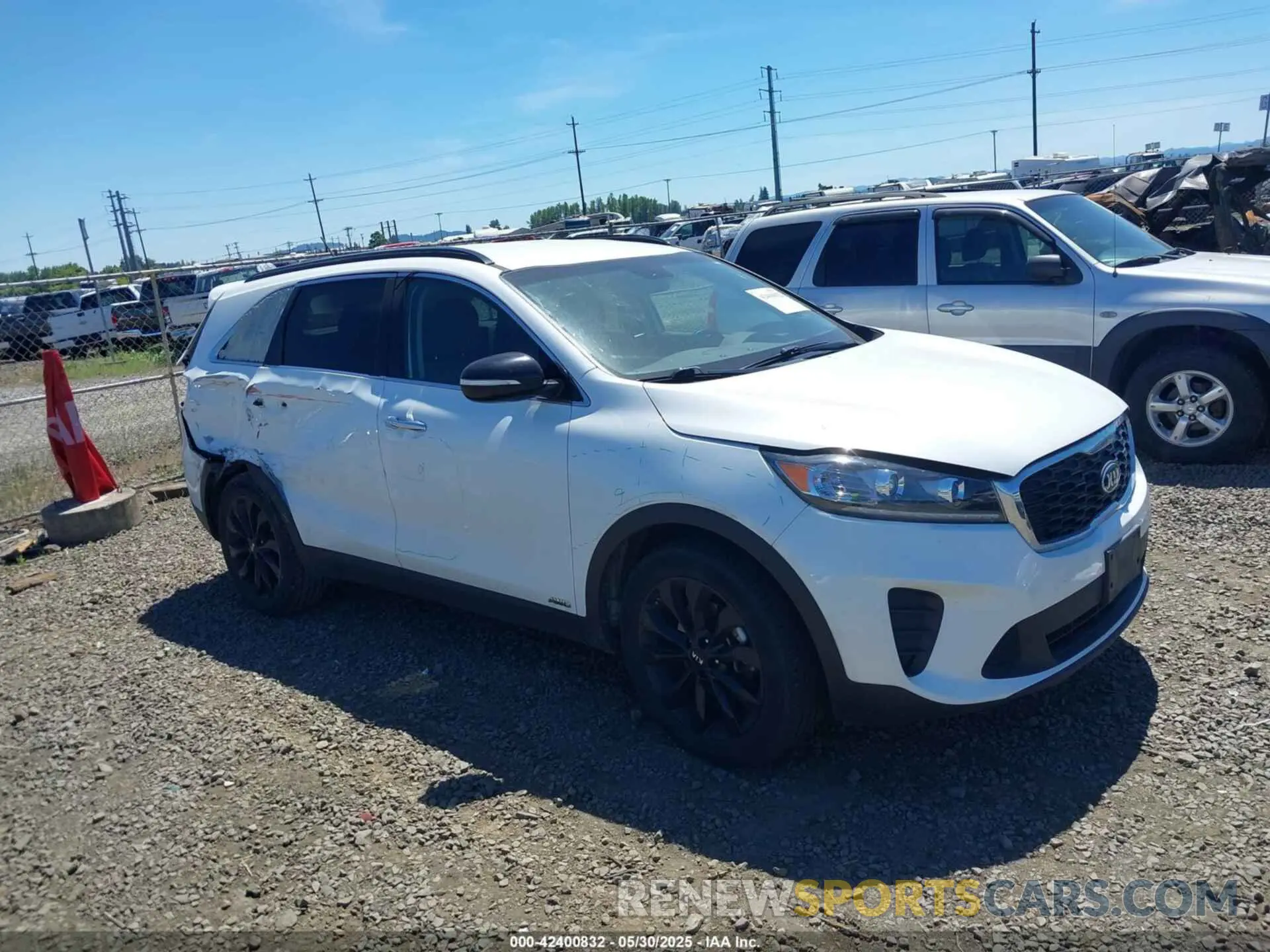1 Photograph of a damaged car 5XYPGDA53KG587755 KIA SORENTO 2019
