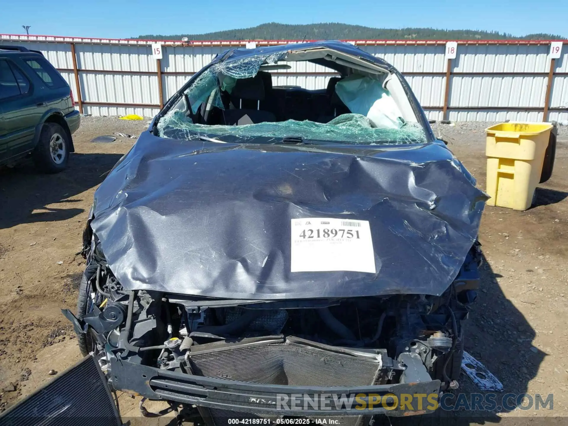 13 Photograph of a damaged car 5XYPGDA54KG468306 KIA SORENTO 2019