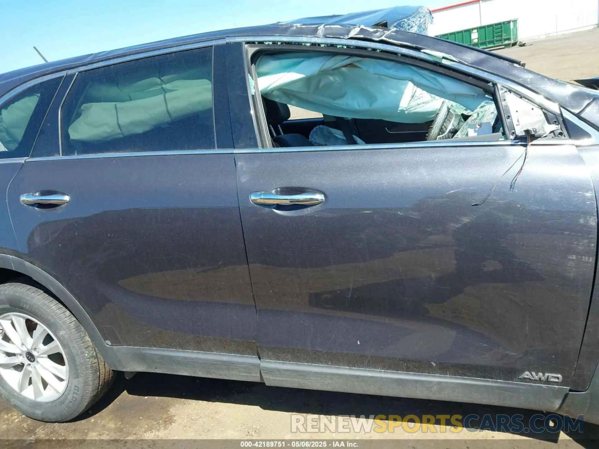 14 Photograph of a damaged car 5XYPGDA54KG468306 KIA SORENTO 2019