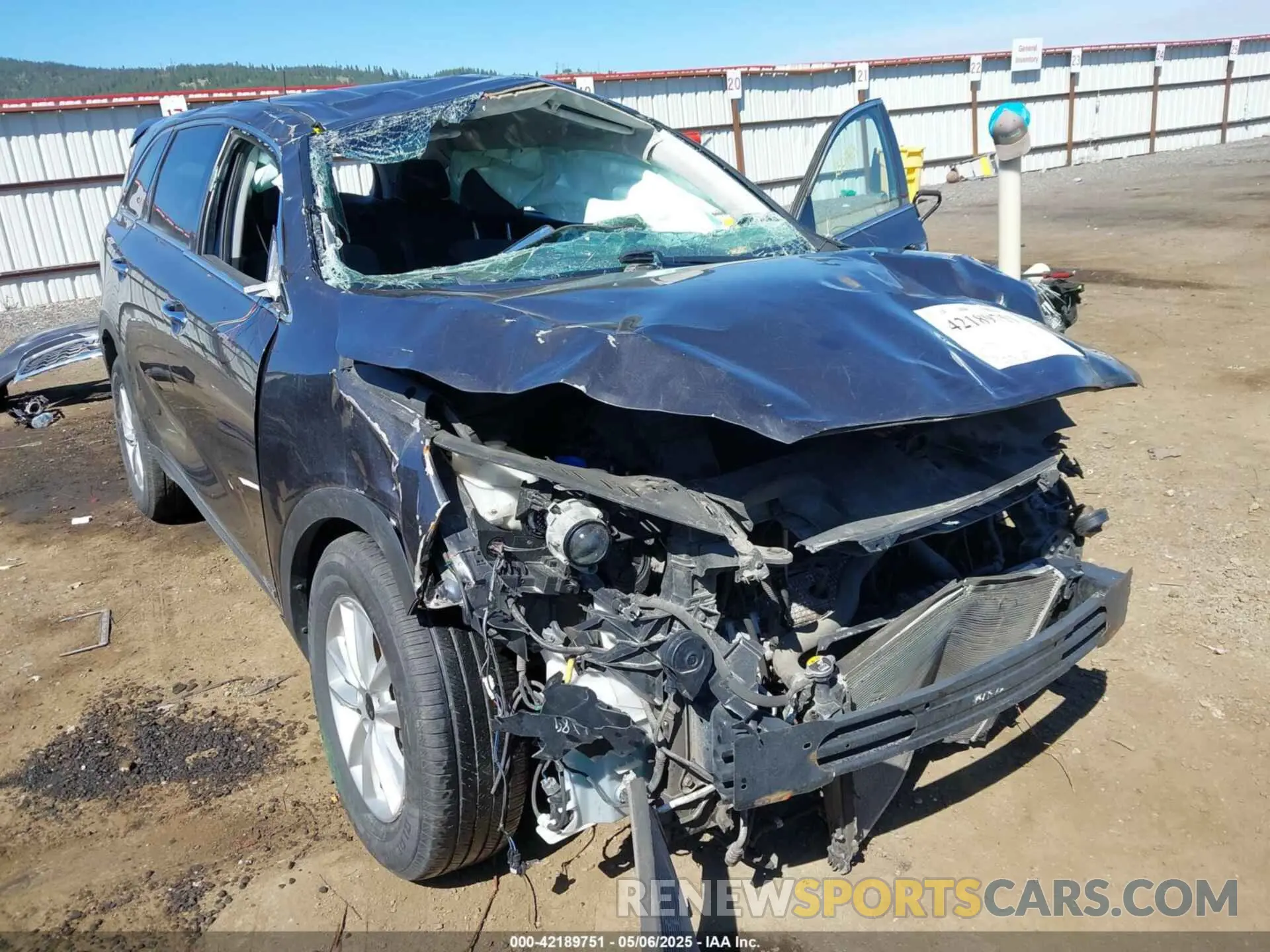 6 Photograph of a damaged car 5XYPGDA54KG468306 KIA SORENTO 2019