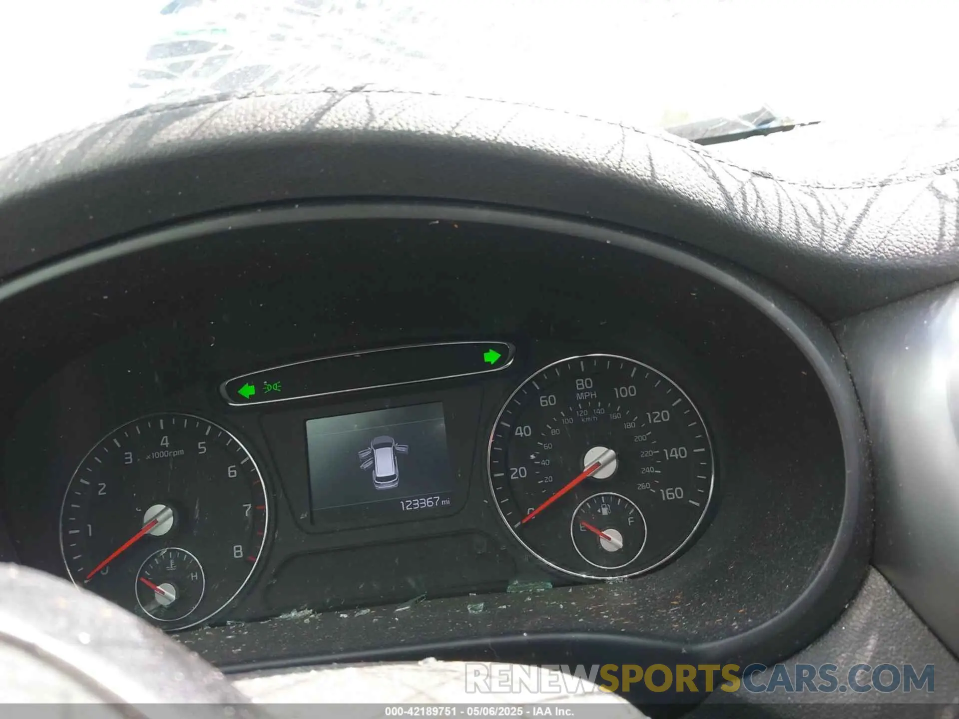 7 Photograph of a damaged car 5XYPGDA54KG468306 KIA SORENTO 2019