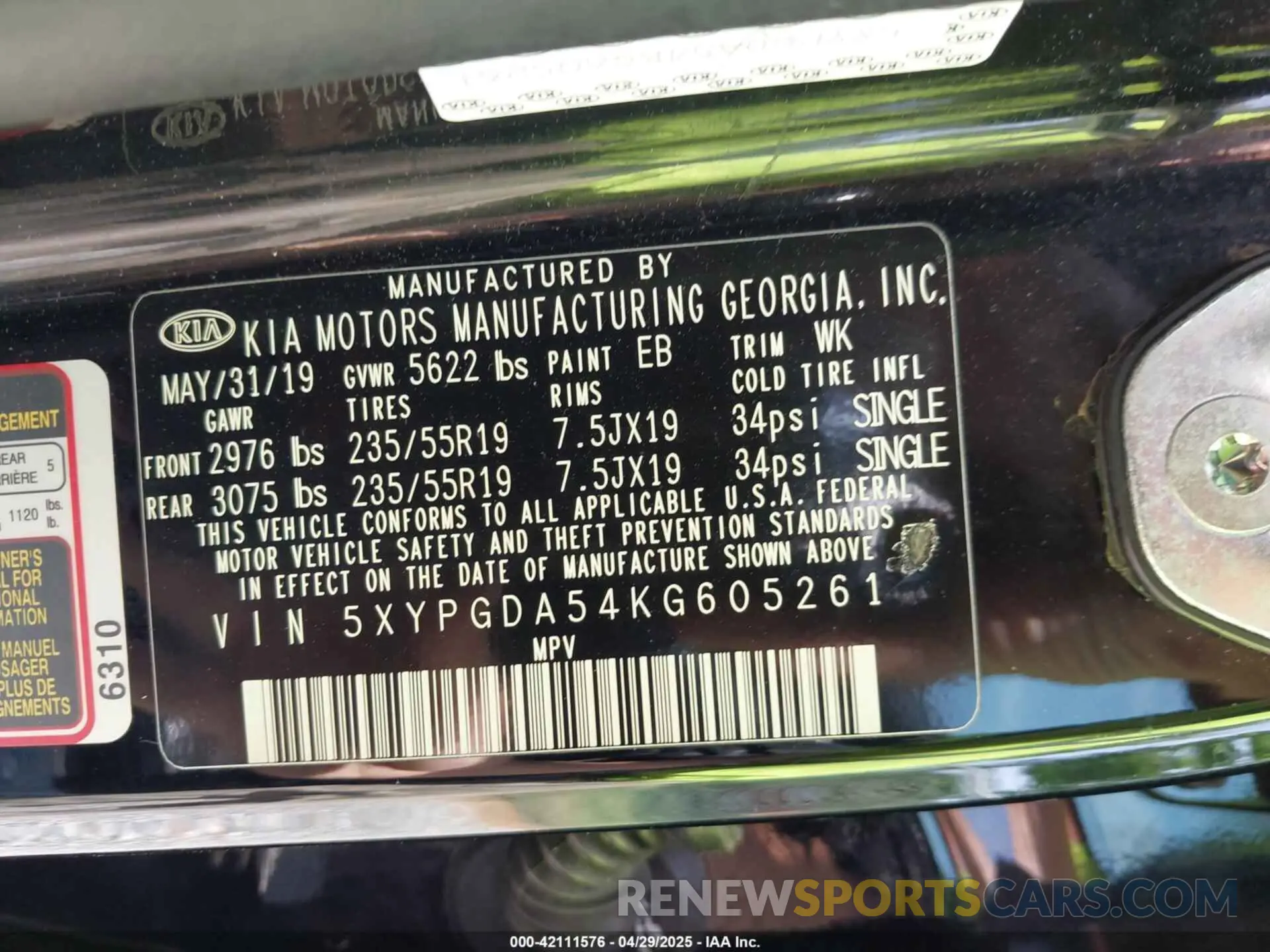 9 Photograph of a damaged car 5XYPGDA54KG605261 KIA SORENTO 2019