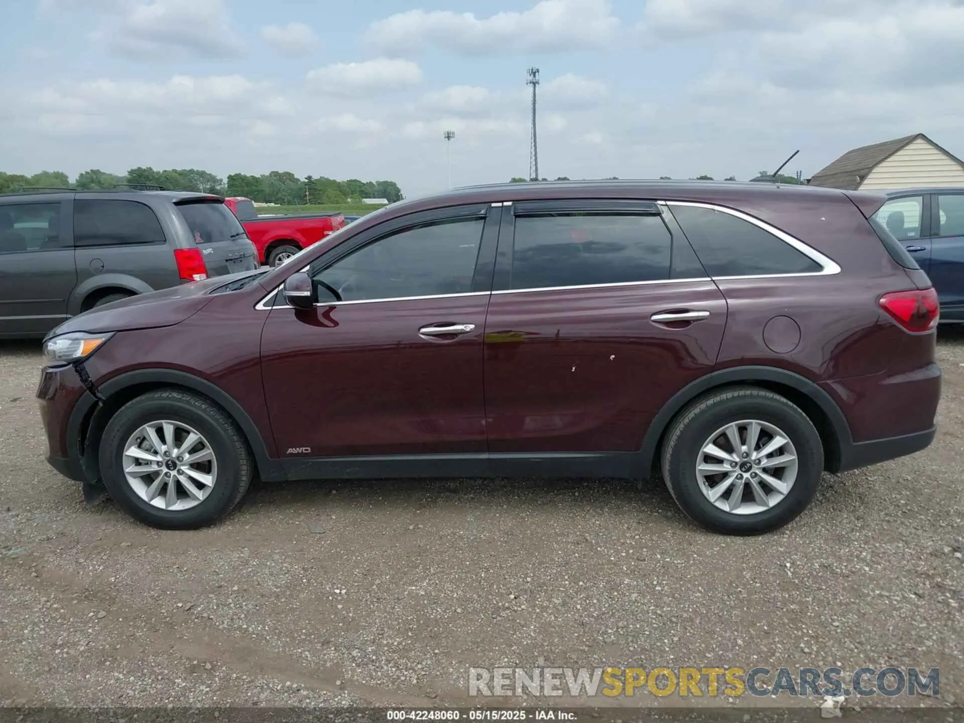 14 Photograph of a damaged car 5XYPGDA55KG447576 KIA SORENTO 2019
