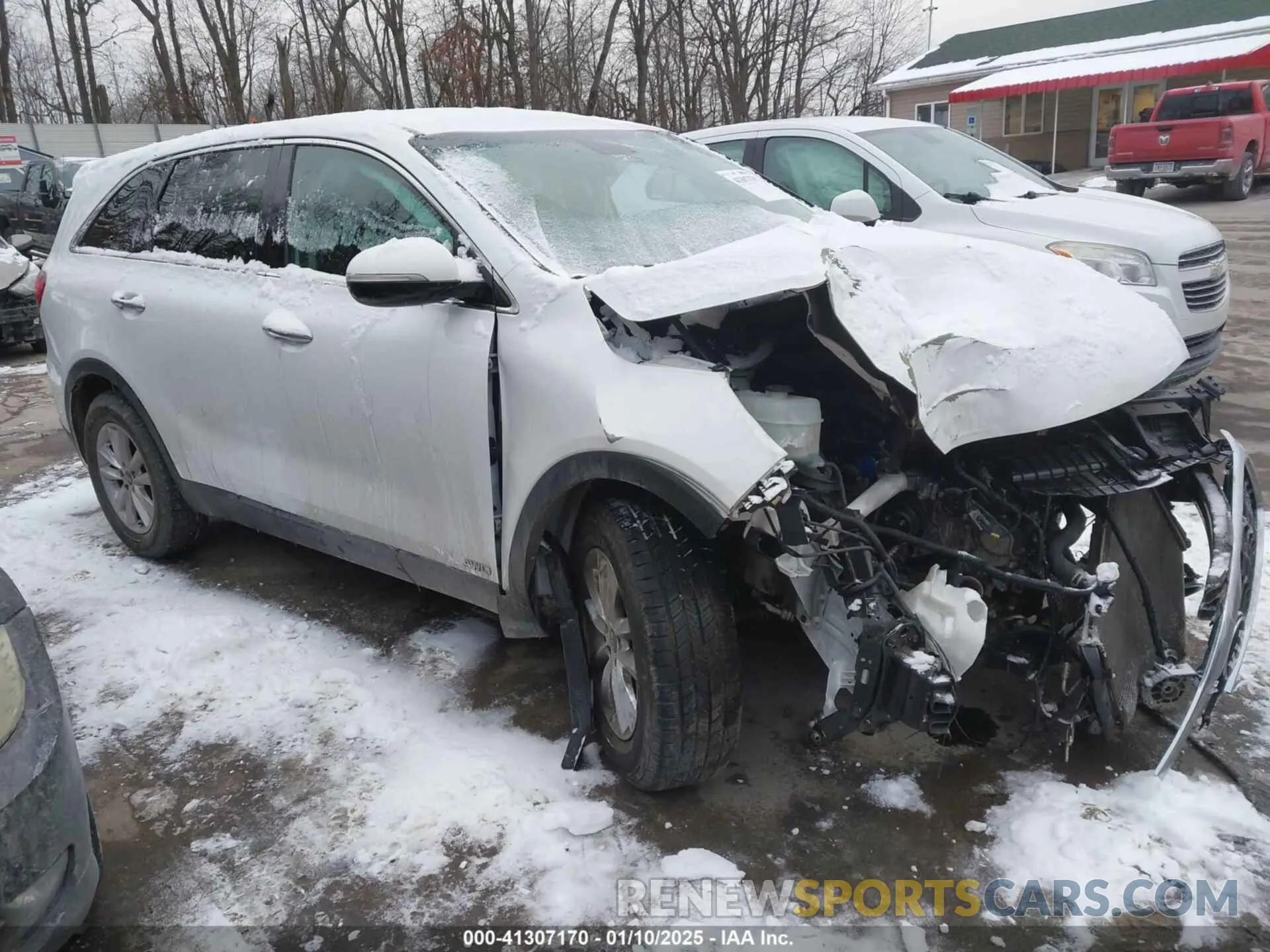 1 Photograph of a damaged car 5XYPGDA55KG450039 KIA SORENTO 2019