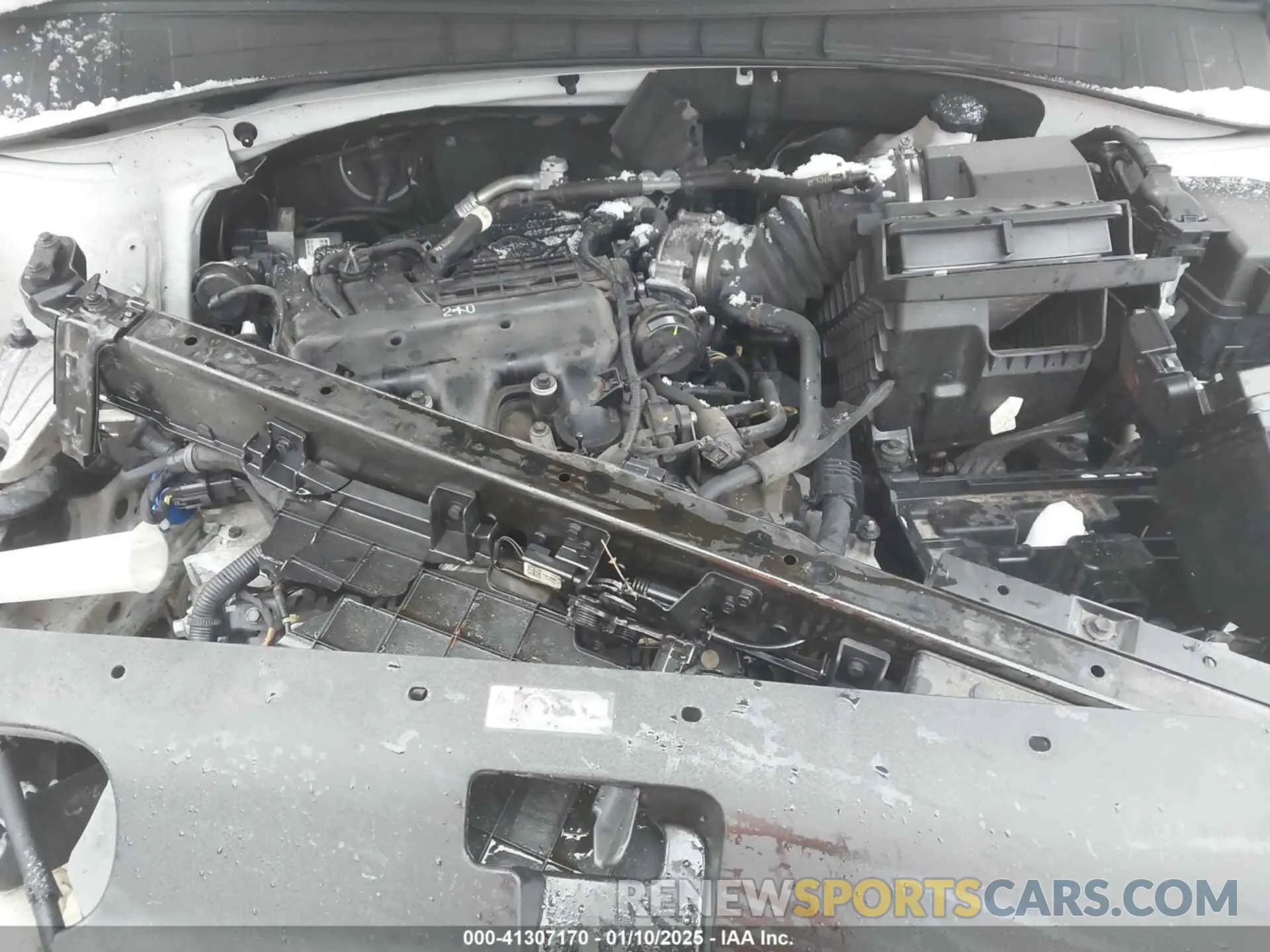 10 Photograph of a damaged car 5XYPGDA55KG450039 KIA SORENTO 2019