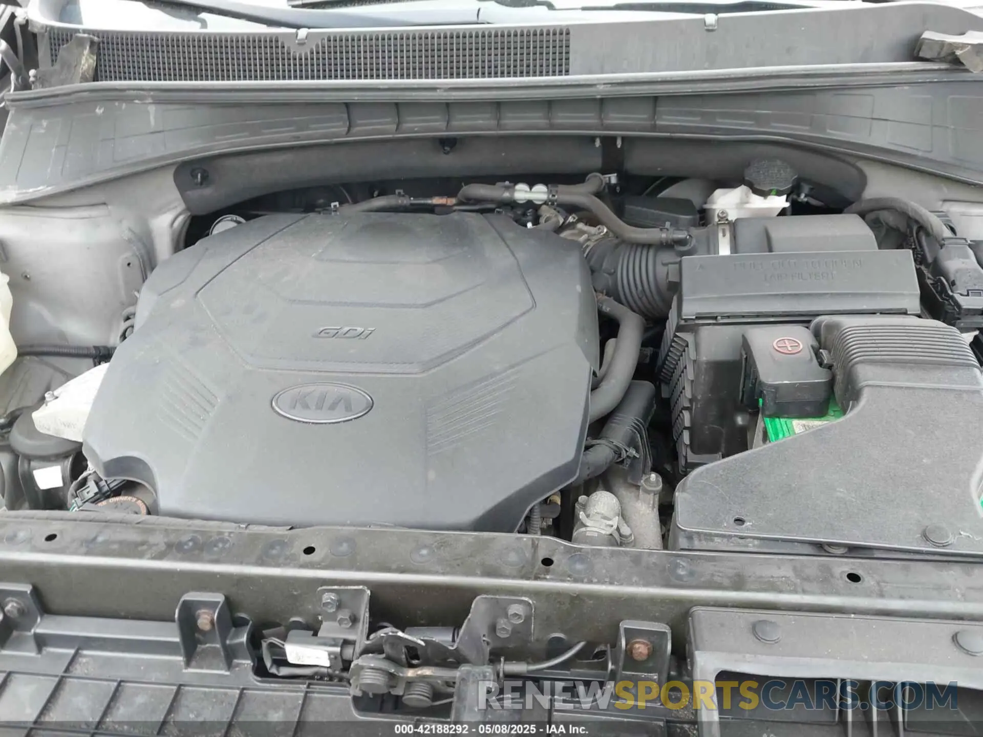 10 Photograph of a damaged car 5XYPGDA55KG481016 KIA SORENTO 2019