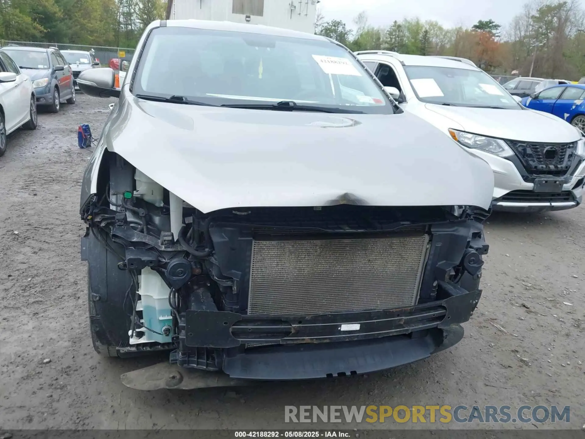 12 Photograph of a damaged car 5XYPGDA55KG481016 KIA SORENTO 2019