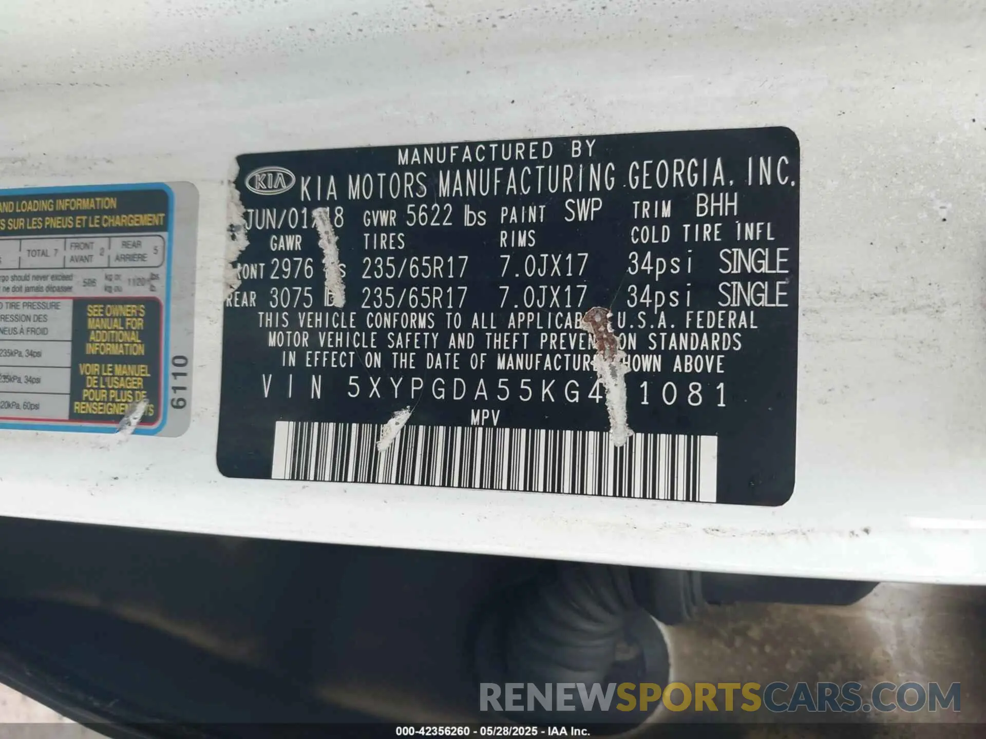 9 Photograph of a damaged car 5XYPGDA55KG481081 KIA SORENTO 2019