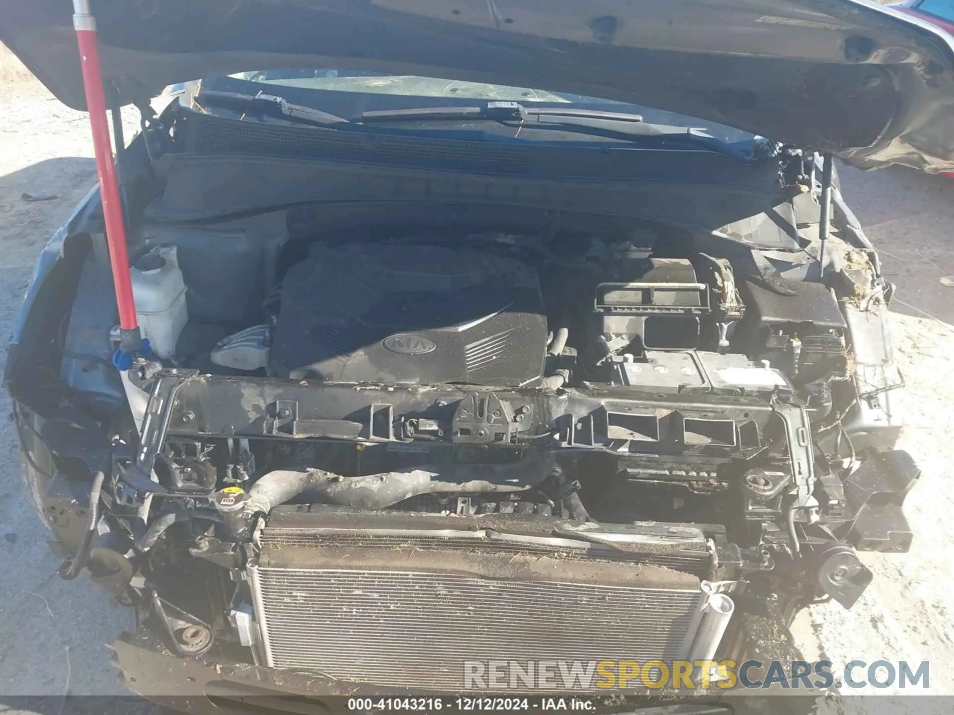 10 Photograph of a damaged car 5XYPGDA55KG483672 KIA SORENTO 2019