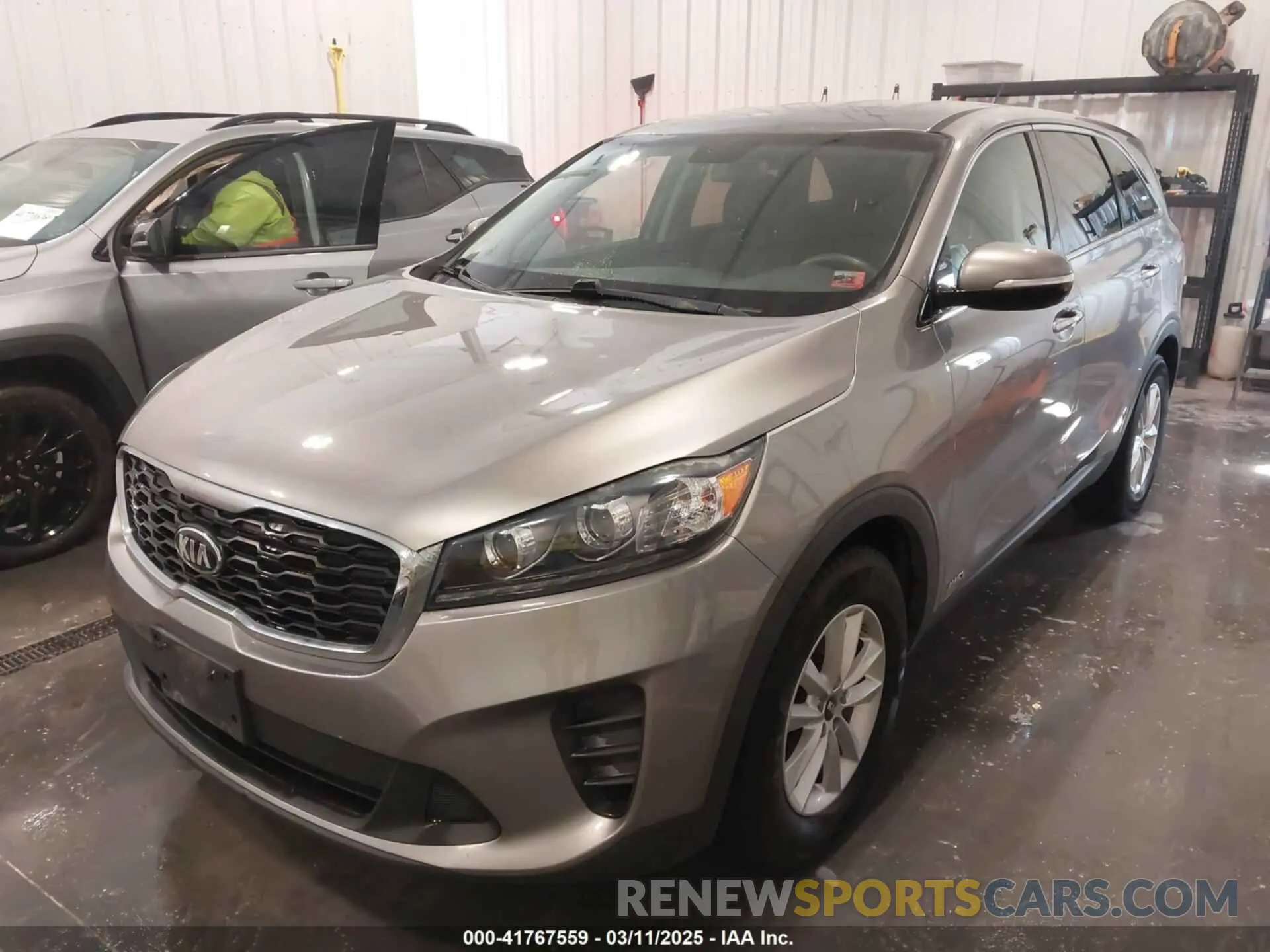 6 Photograph of a damaged car 5XYPGDA55KG483686 KIA SORENTO 2019