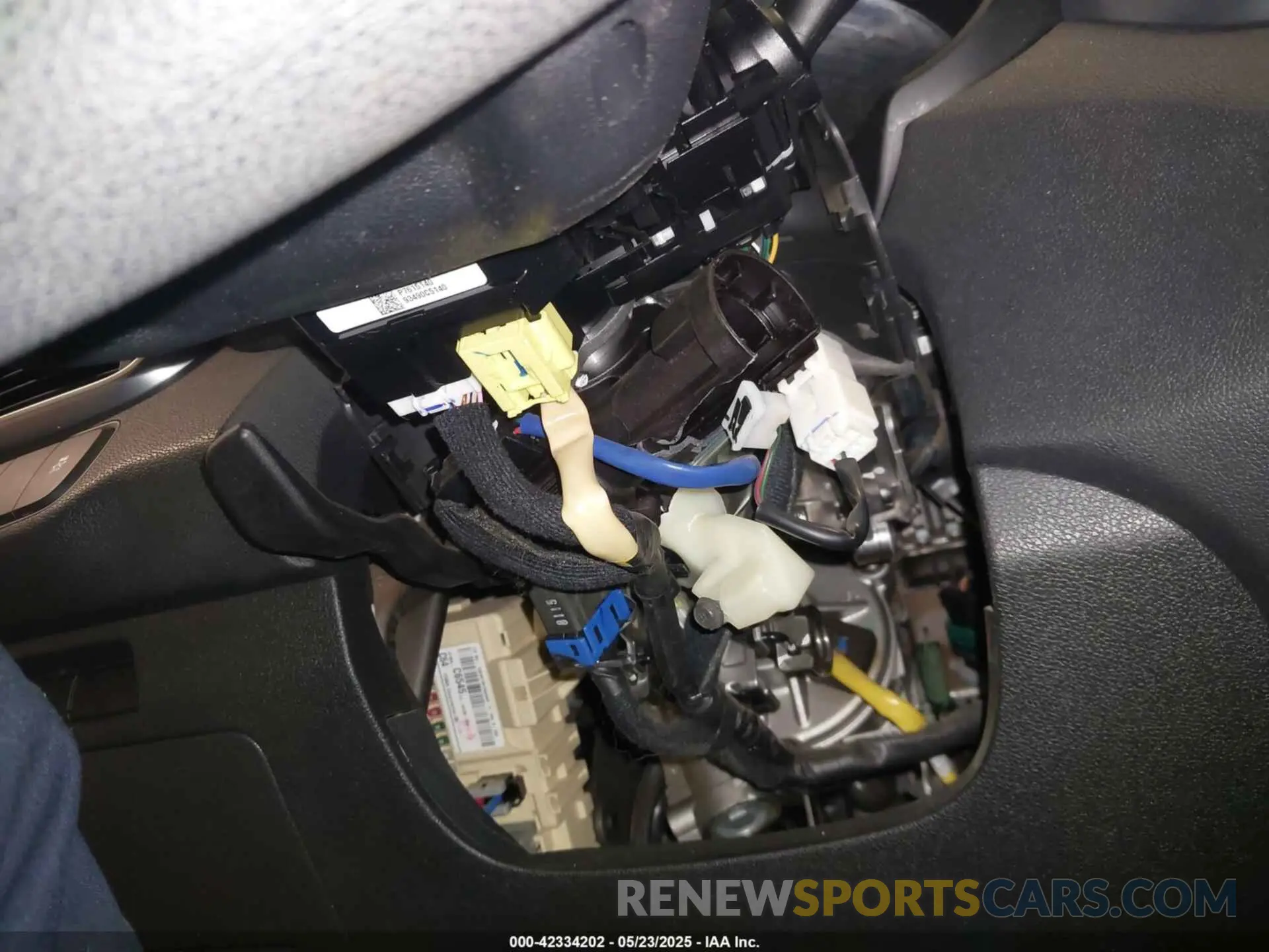 6 Photograph of a damaged car 5XYPGDA56KG444105 KIA SORENTO 2019