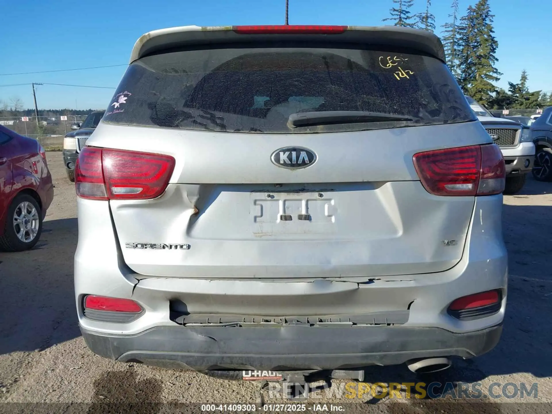 15 Photograph of a damaged car 5XYPGDA56KG506179 KIA SORENTO 2019