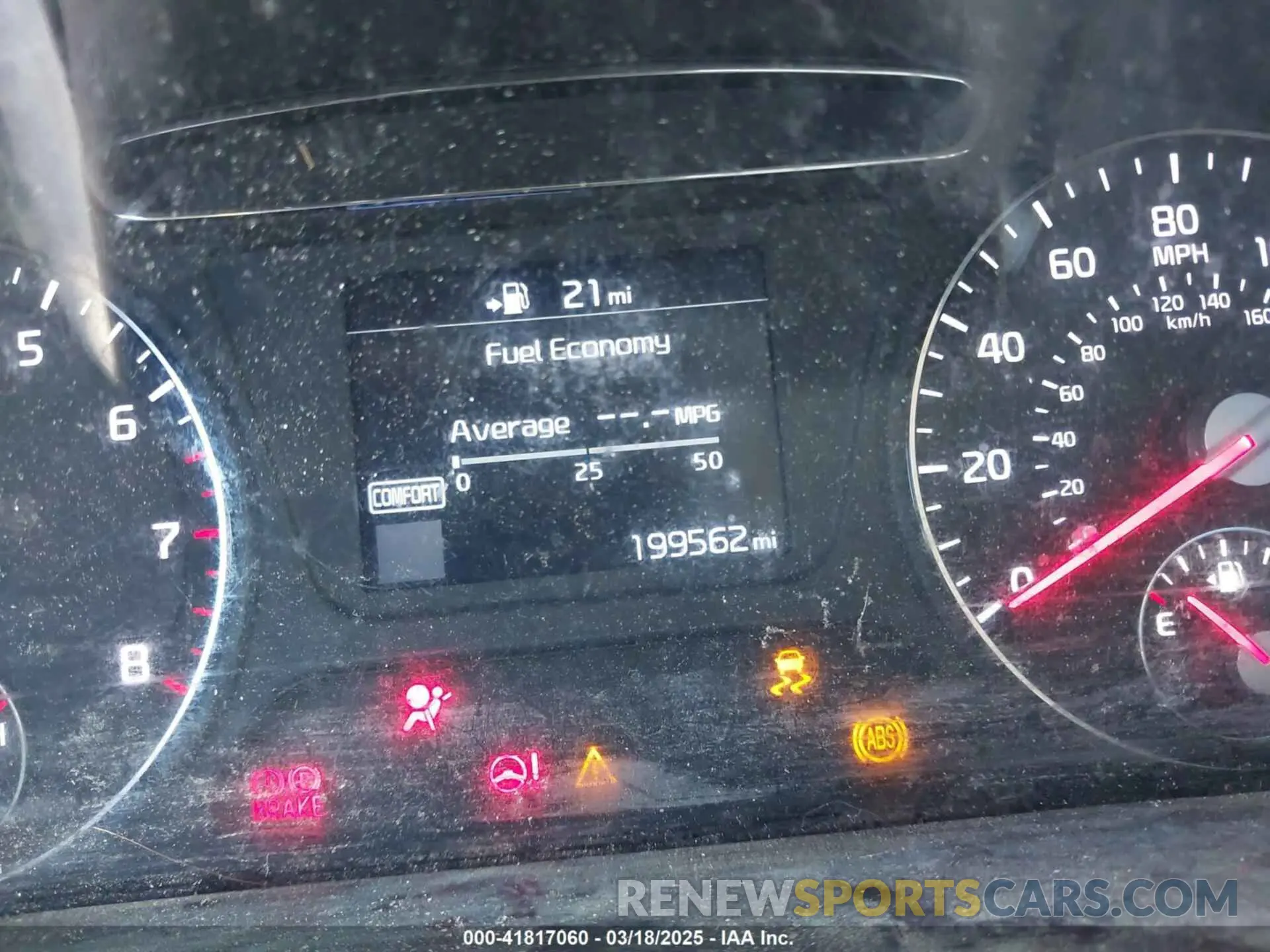 15 Photograph of a damaged car 5XYPGDA56KG559934 KIA SORENTO 2019