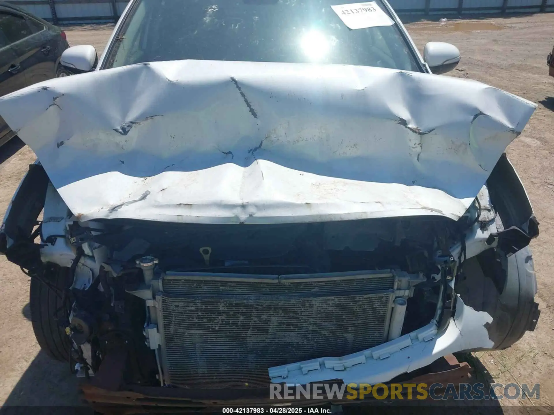 10 Photograph of a damaged car 5XYPGDA57KG440712 KIA SORENTO 2019