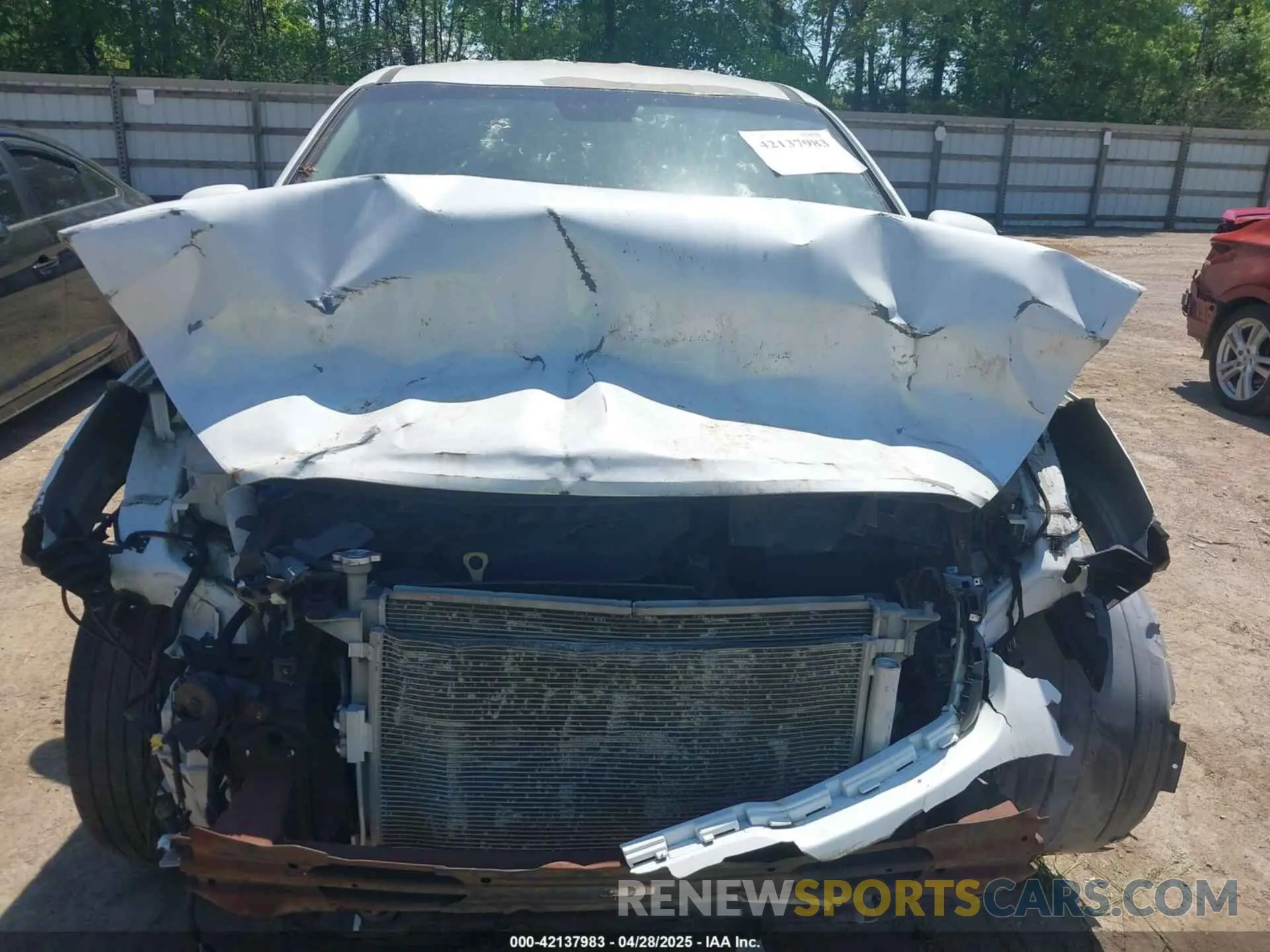 6 Photograph of a damaged car 5XYPGDA57KG440712 KIA SORENTO 2019