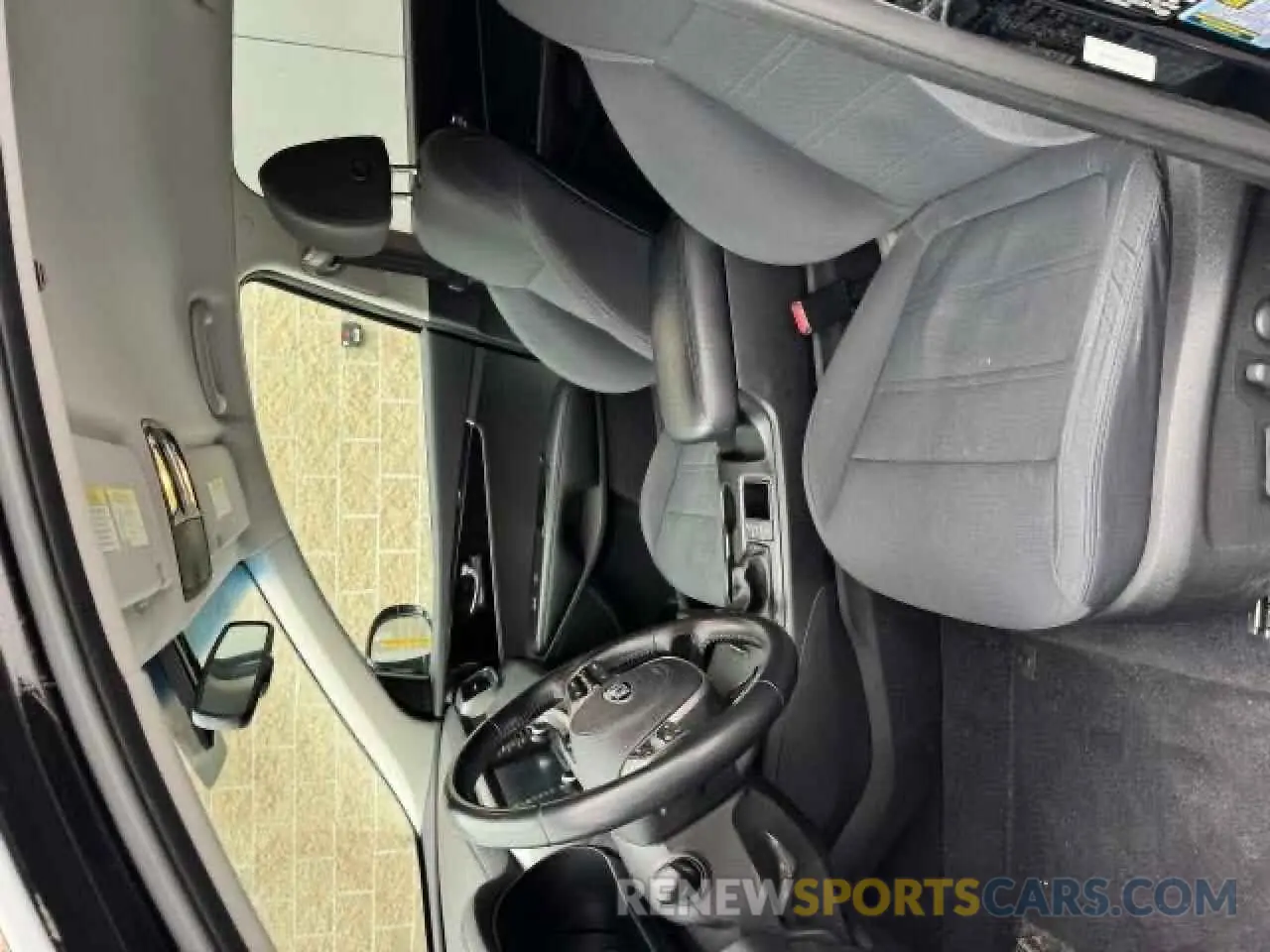 5 Photograph of a damaged car 5XYPGDA57KG456232 KIA SORENTO 2019