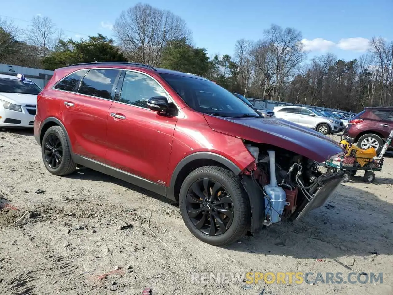 4 Photograph of a damaged car 5XYPGDA57KG584678 KIA SORENTO 2019