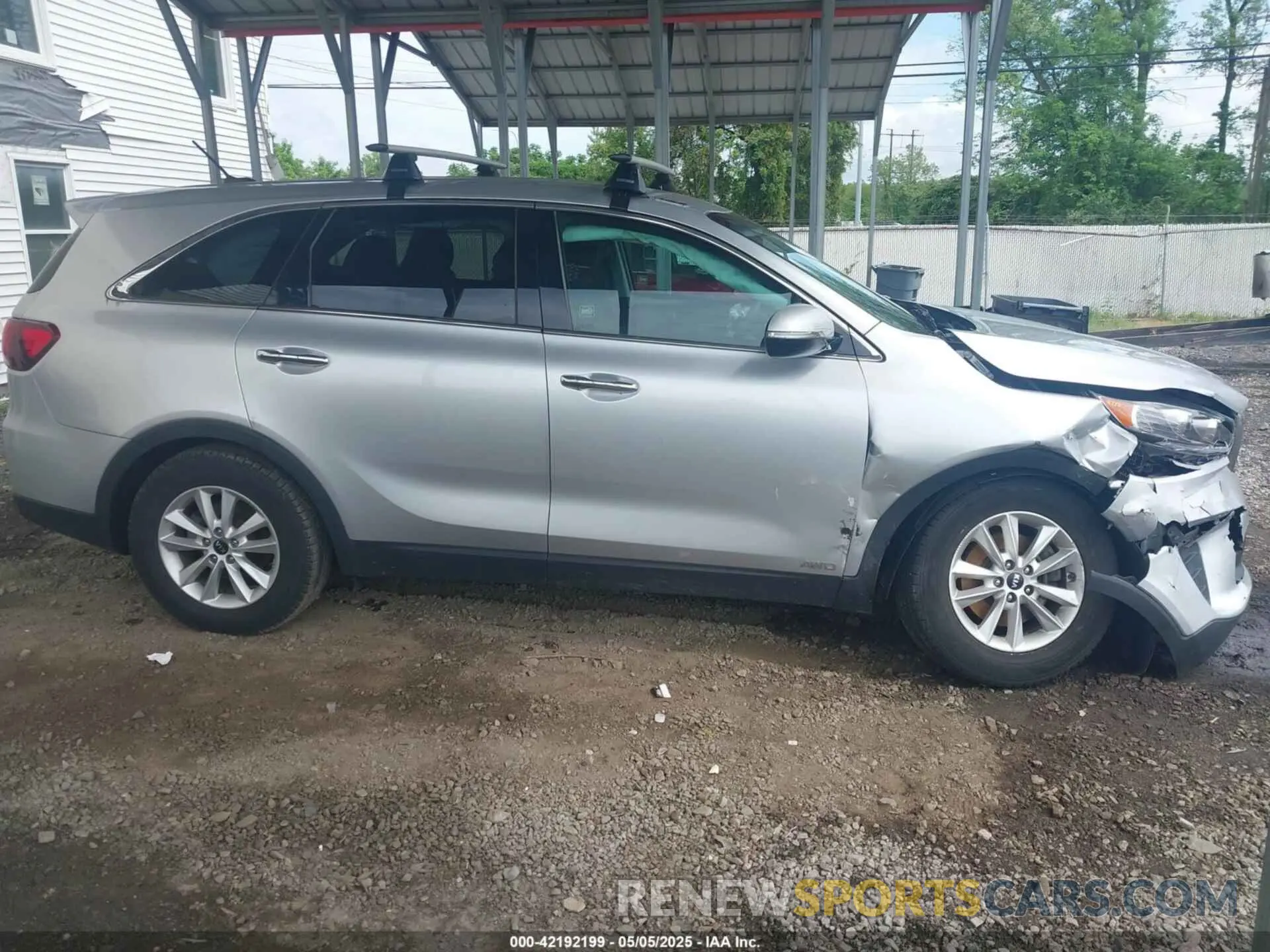 13 Photograph of a damaged car 5XYPGDA58KG482726 KIA SORENTO 2019