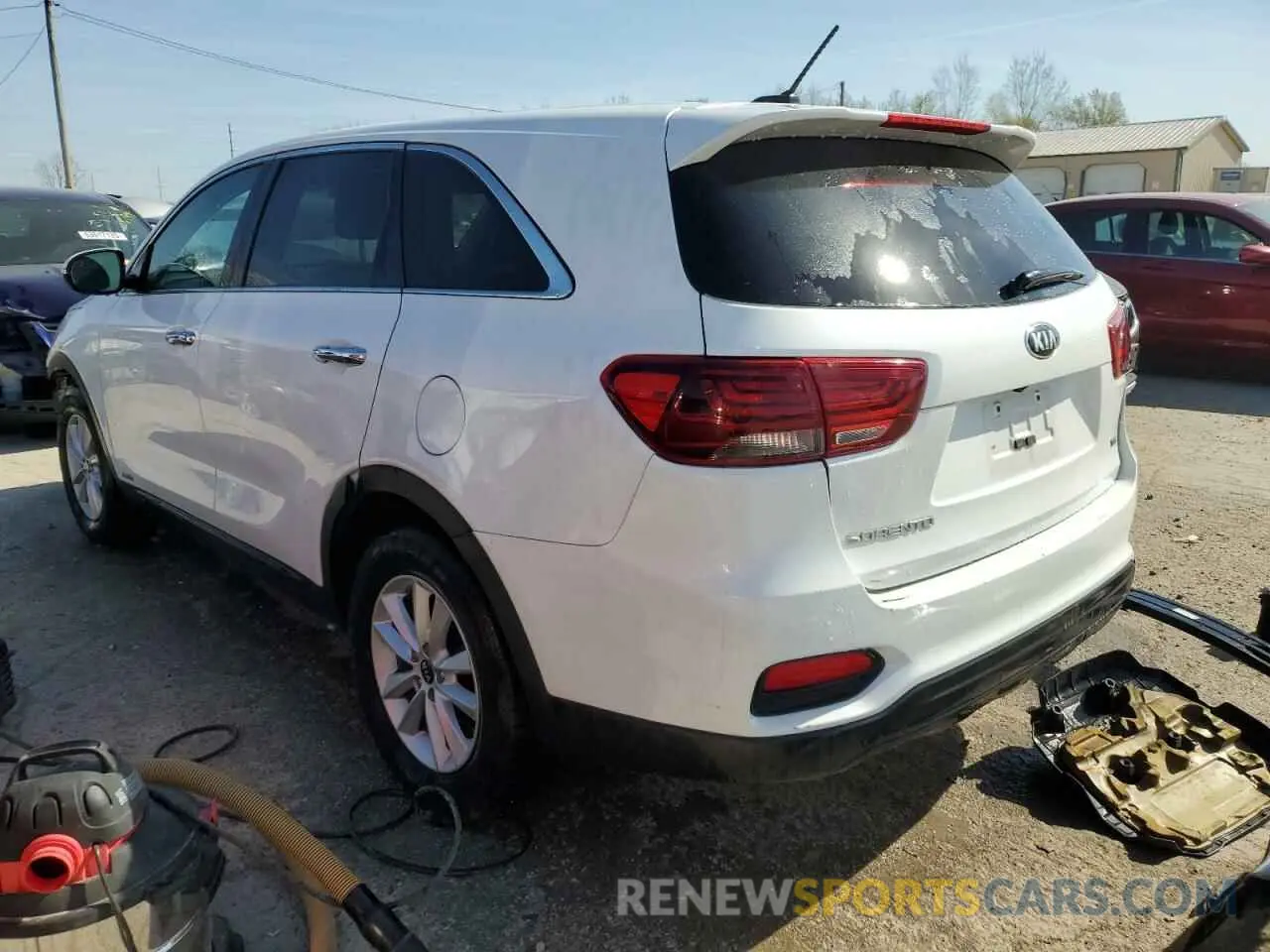 2 Photograph of a damaged car 5XYPGDA58KG483861 KIA SORENTO 2019