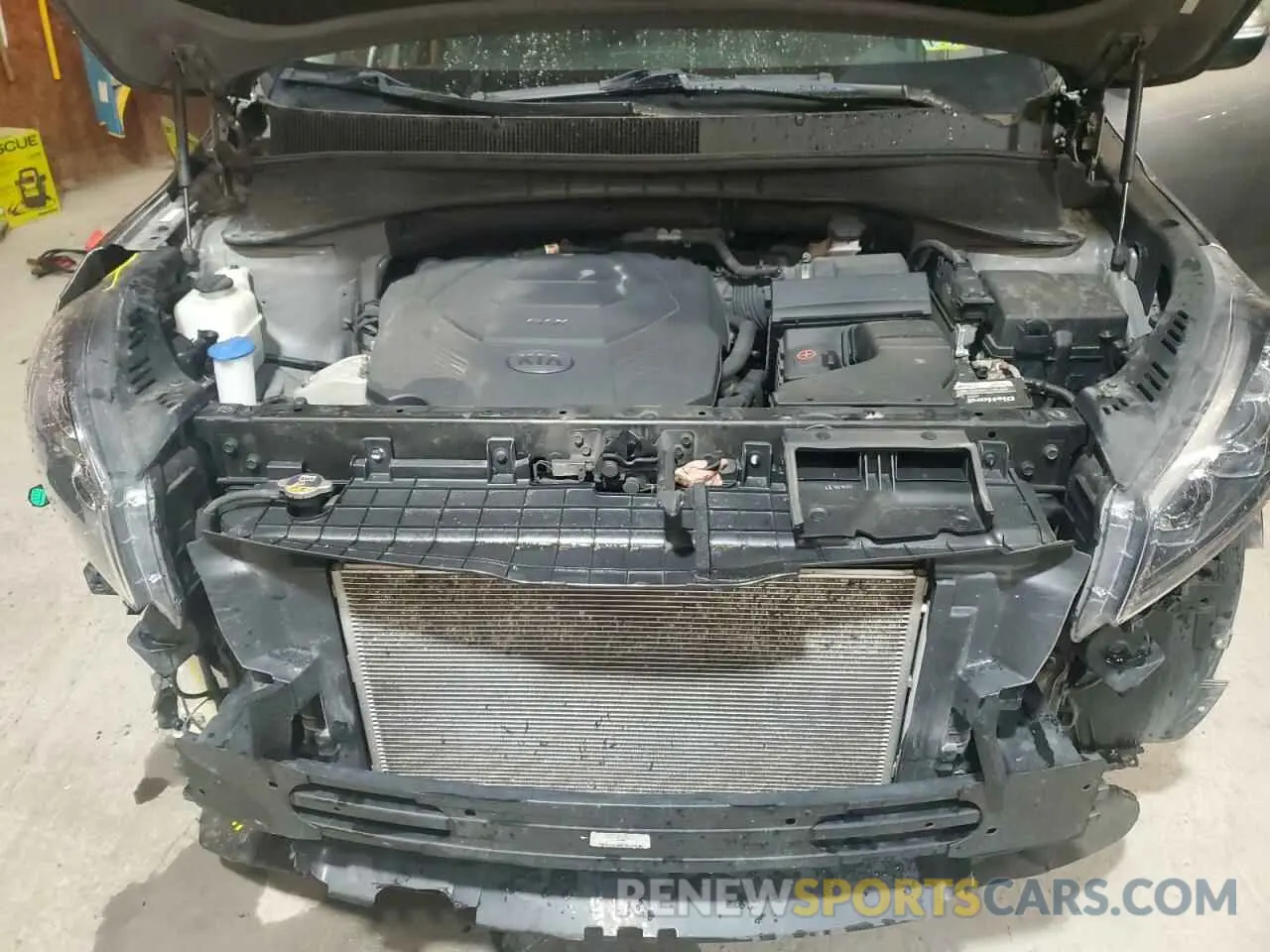 12 Photograph of a damaged car 5XYPGDA58KG487702 KIA SORENTO 2019