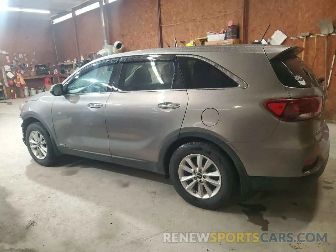 2 Photograph of a damaged car 5XYPGDA58KG487702 KIA SORENTO 2019