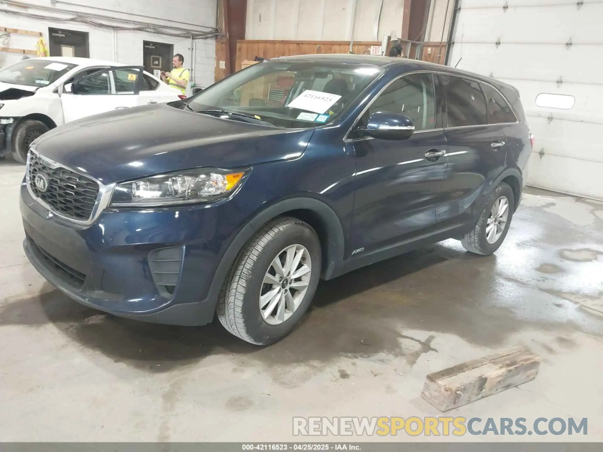 2 Photograph of a damaged car 5XYPGDA58KG495332 KIA SORENTO 2019
