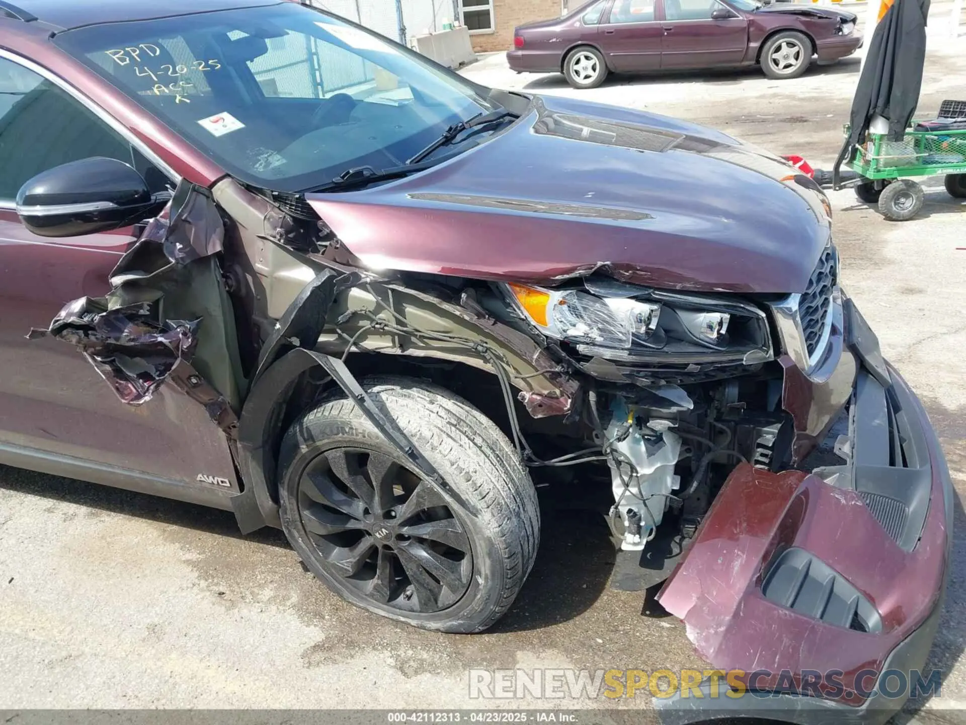 6 Photograph of a damaged car 5XYPGDA58KG584169 KIA SORENTO 2019