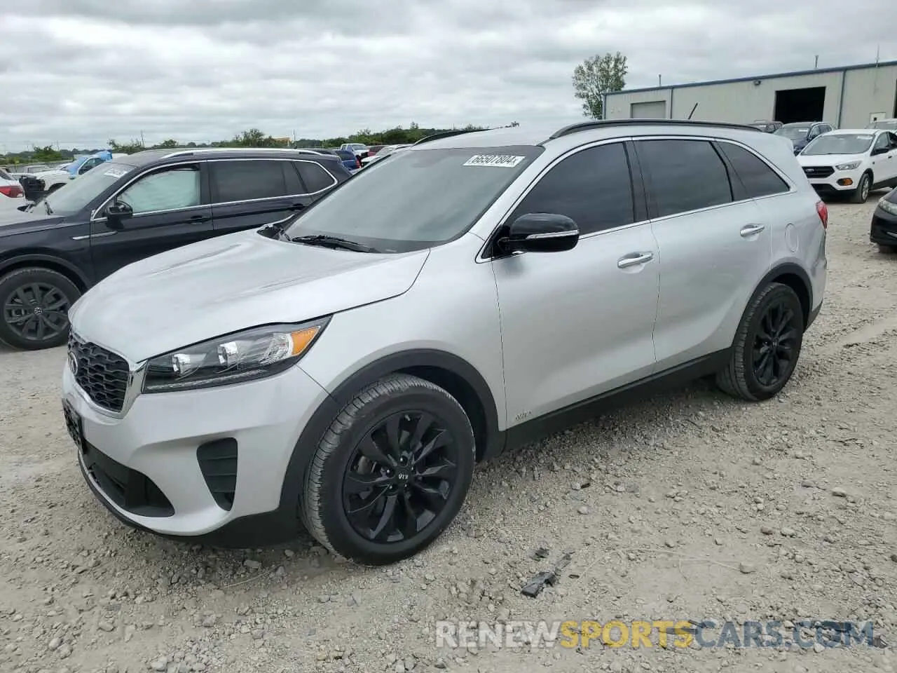 1 Photograph of a damaged car 5XYPGDA58KG586990 KIA SORENTO 2019