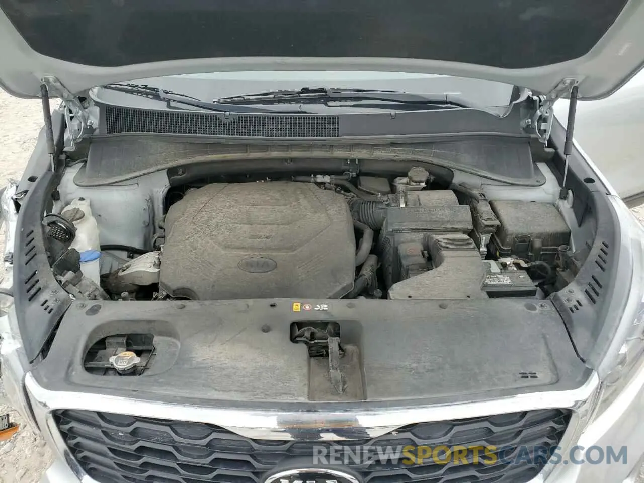 13 Photograph of a damaged car 5XYPGDA58KG586990 KIA SORENTO 2019