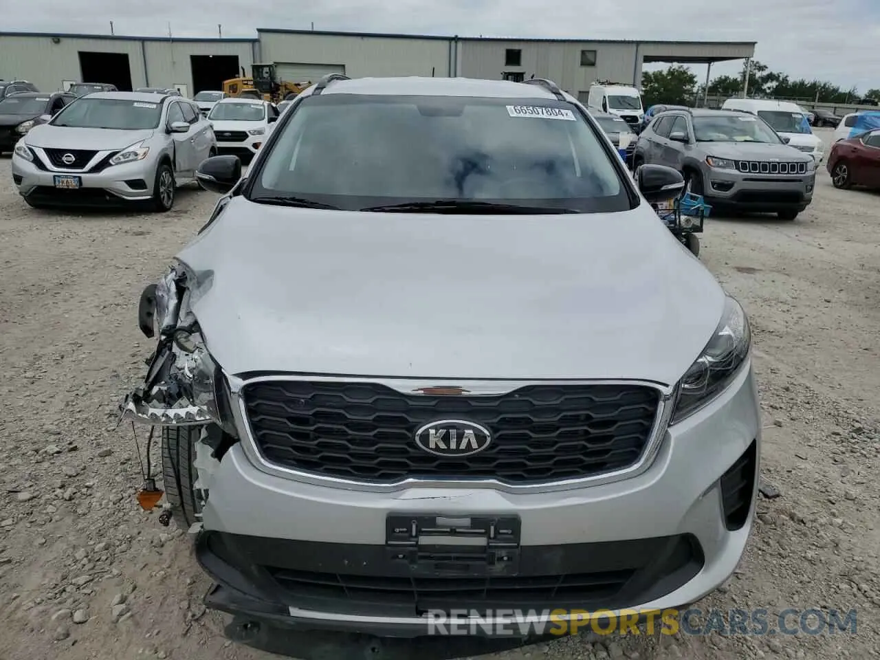 5 Photograph of a damaged car 5XYPGDA58KG586990 KIA SORENTO 2019