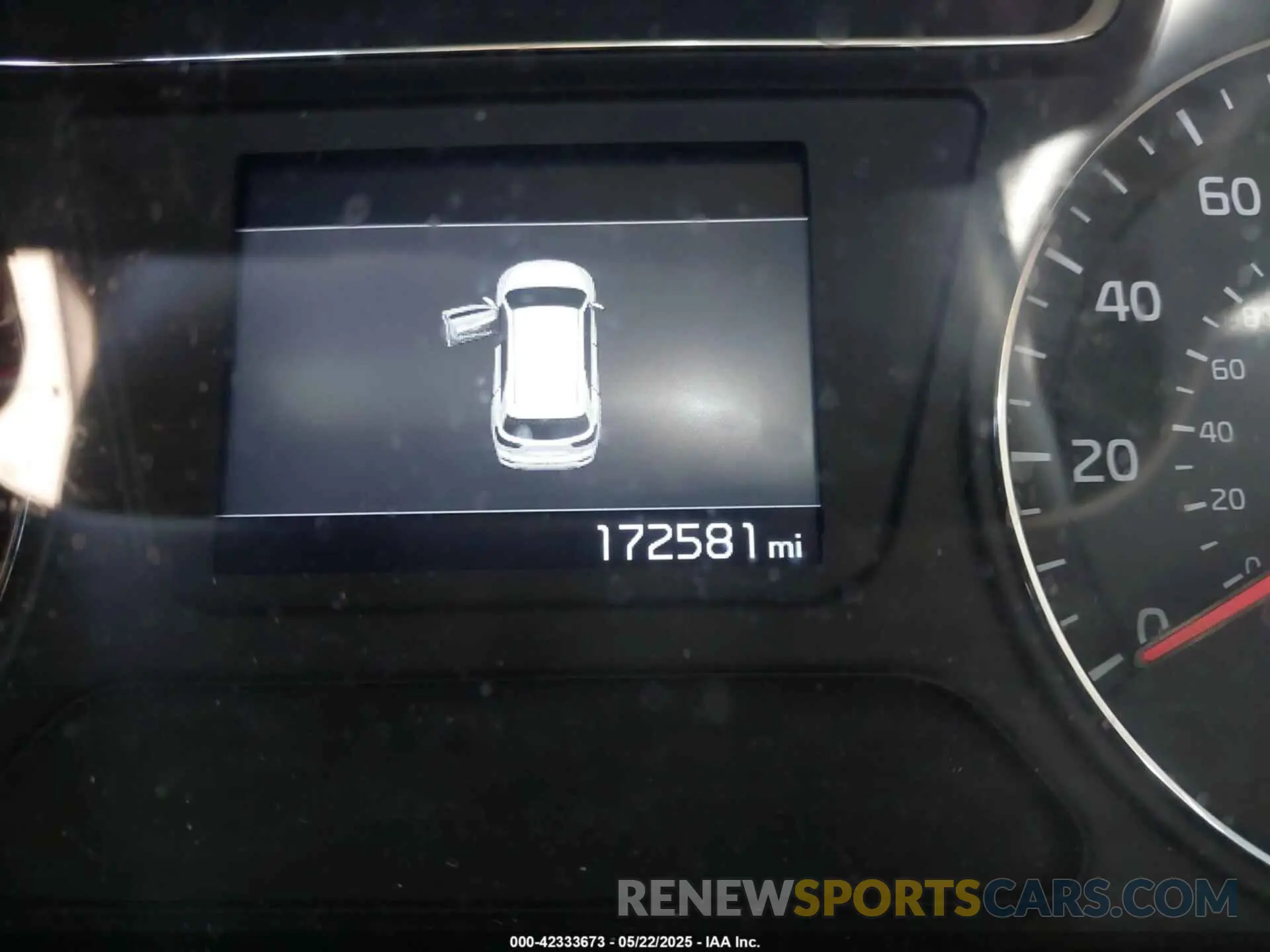 15 Photograph of a damaged car 5XYPGDA59KG448942 KIA SORENTO 2019