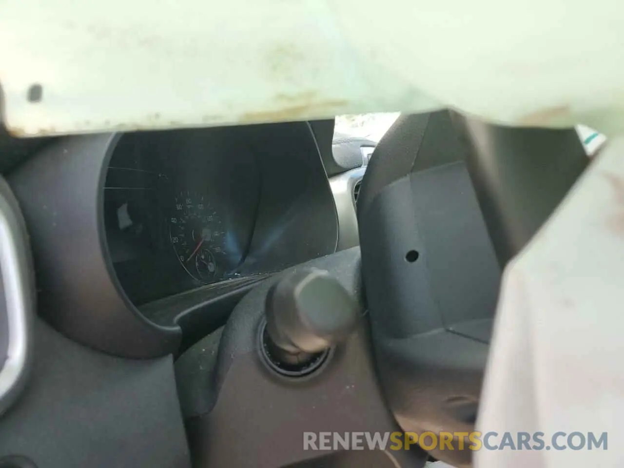 9 Photograph of a damaged car 5XYPGDA59KG450531 KIA SORENTO 2019
