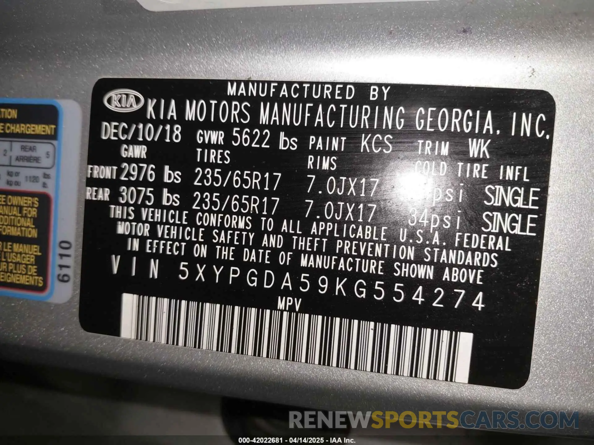9 Photograph of a damaged car 5XYPGDA59KG554274 KIA SORENTO 2019