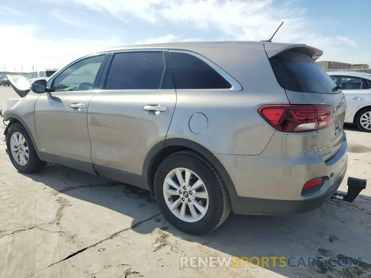 2 Photograph of a damaged car 5XYPGDA5XKG466611 KIA SORENTO 2019
