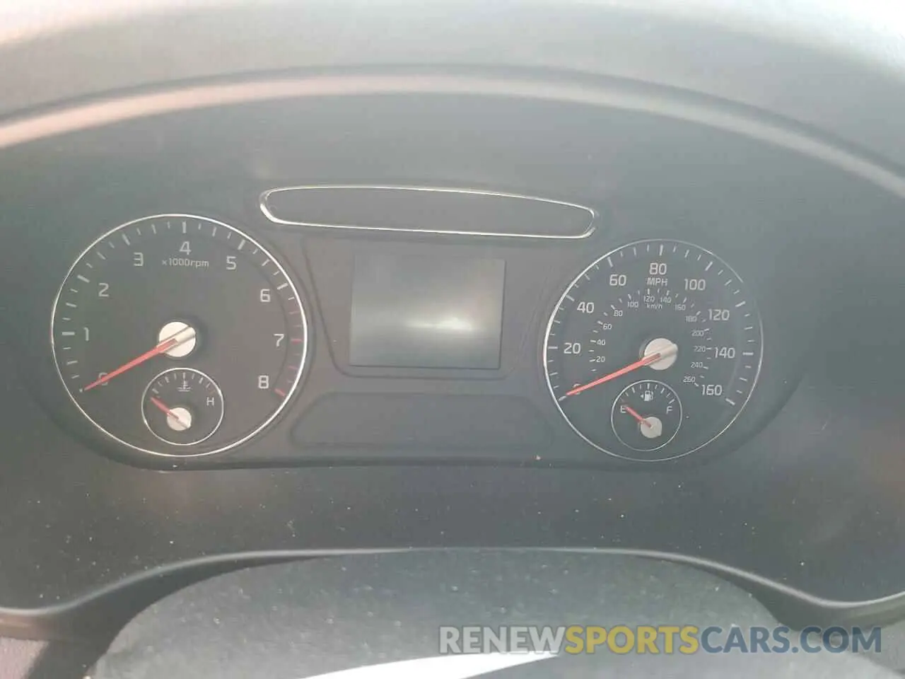 9 Photograph of a damaged car 5XYPGDA5XKG466611 KIA SORENTO 2019