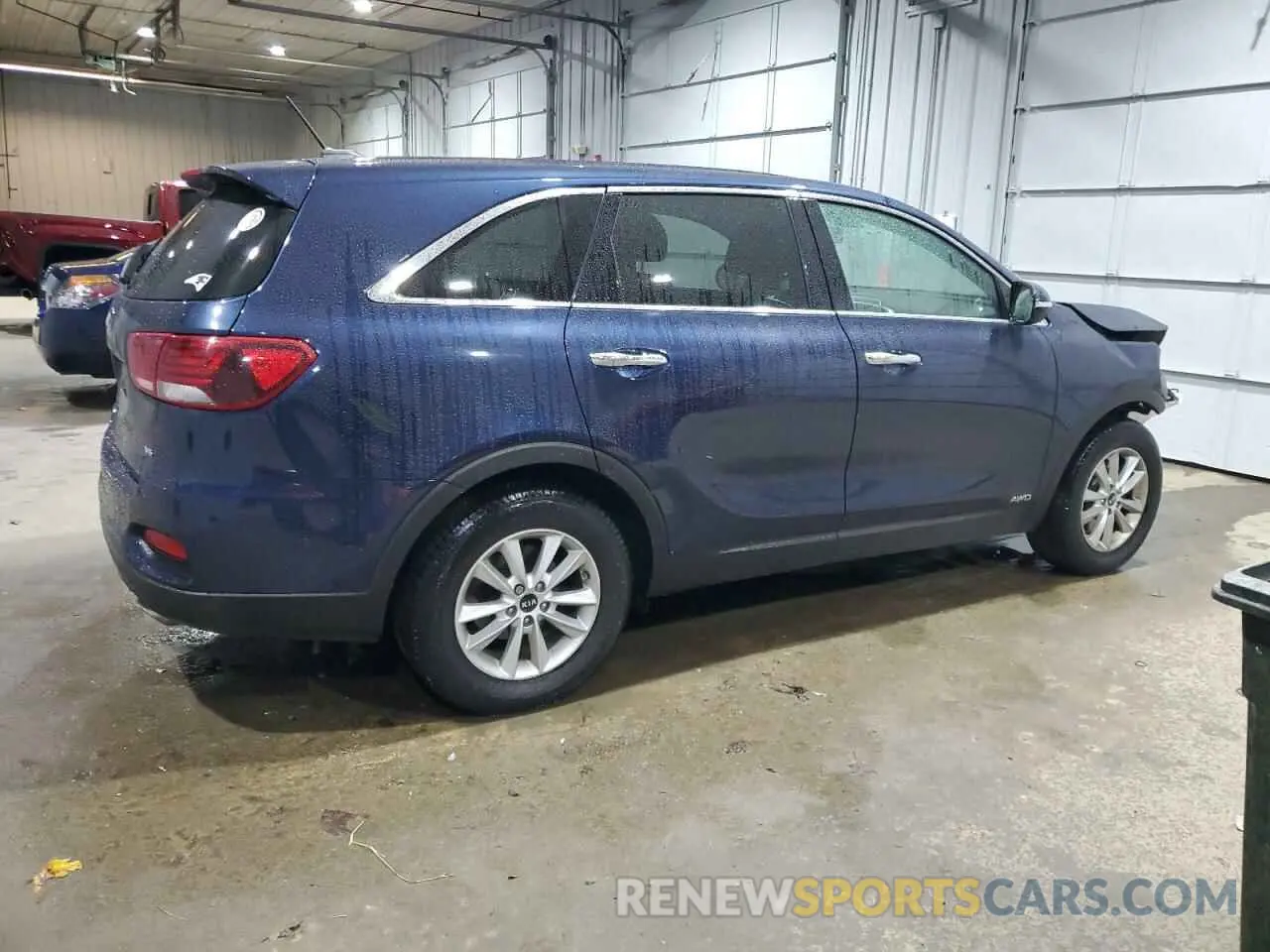 3 Photograph of a damaged car 5XYPGDA5XKG466821 KIA SORENTO 2019