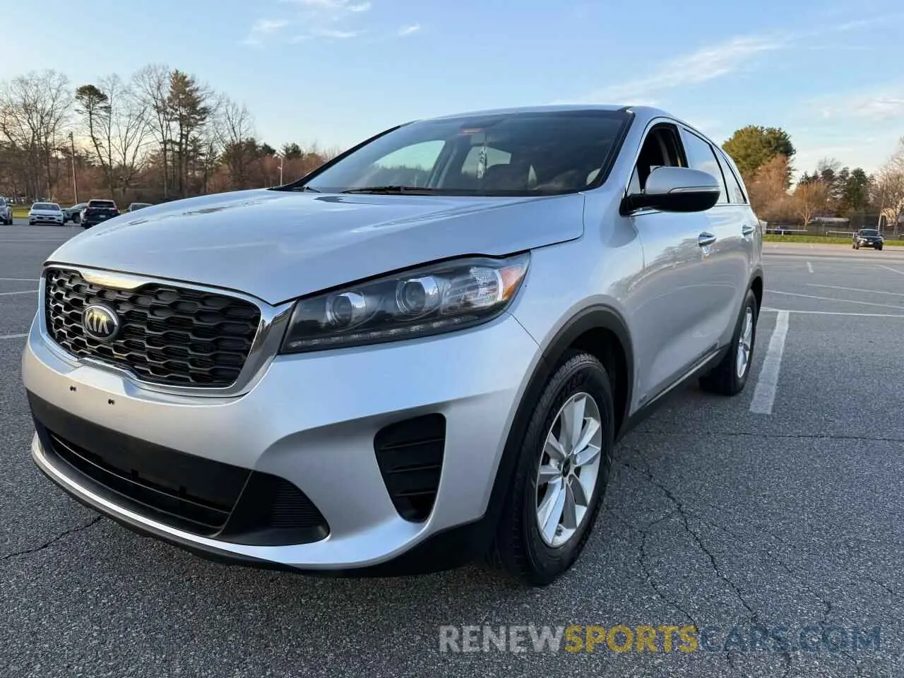 2 Photograph of a damaged car 5XYPGDA5XKG482212 KIA SORENTO 2019