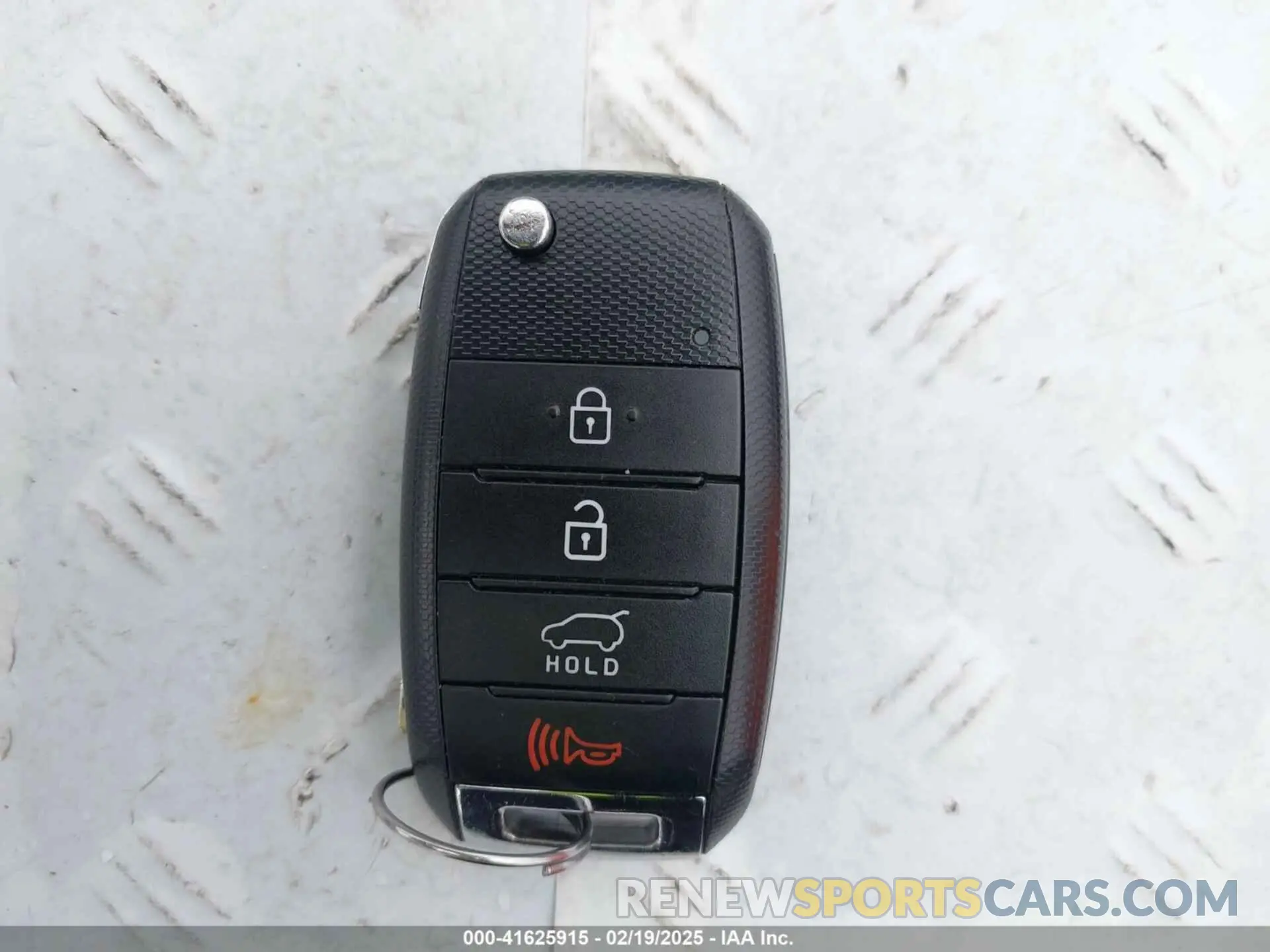 11 Photograph of a damaged car 5XYPGDA5XKG499348 KIA SORENTO 2019